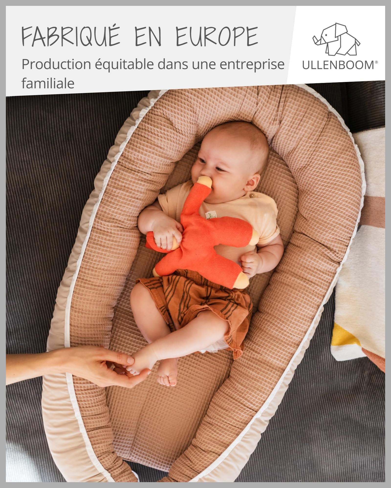 Réducteur lit bébé ULLENBOOM Vert sauge - 95x55 cm - Nid d’ange bébé Öko-Tex et fabriqué dans l'UE - motif baleines bleues – en coton douillet, convient comme lit de voyage ou cale bébé