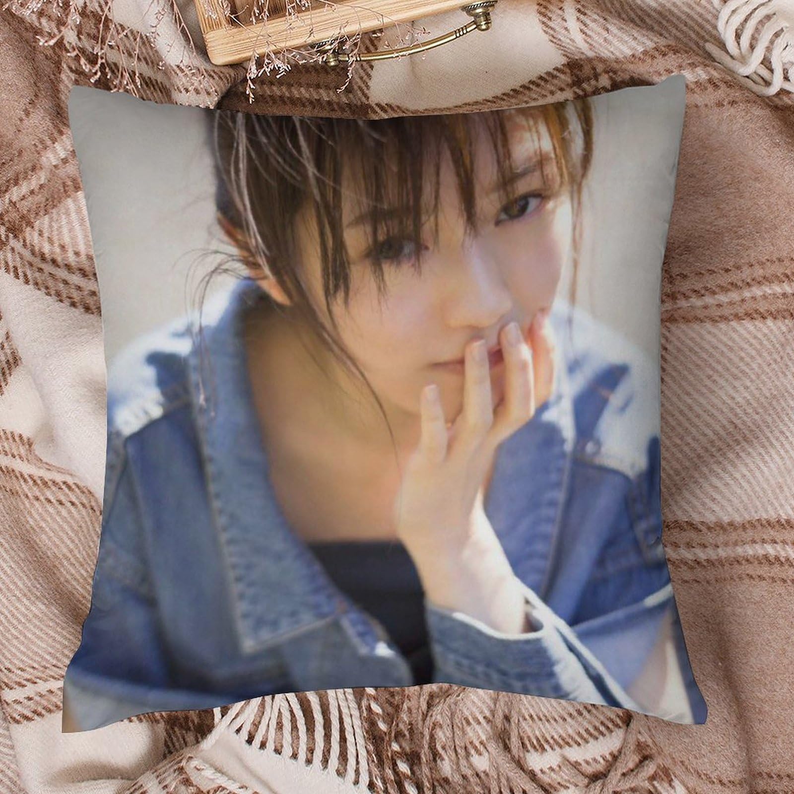 Amazon｜渡辺麻友 枕カバー 抱き枕カバー 正方形 枕カバー