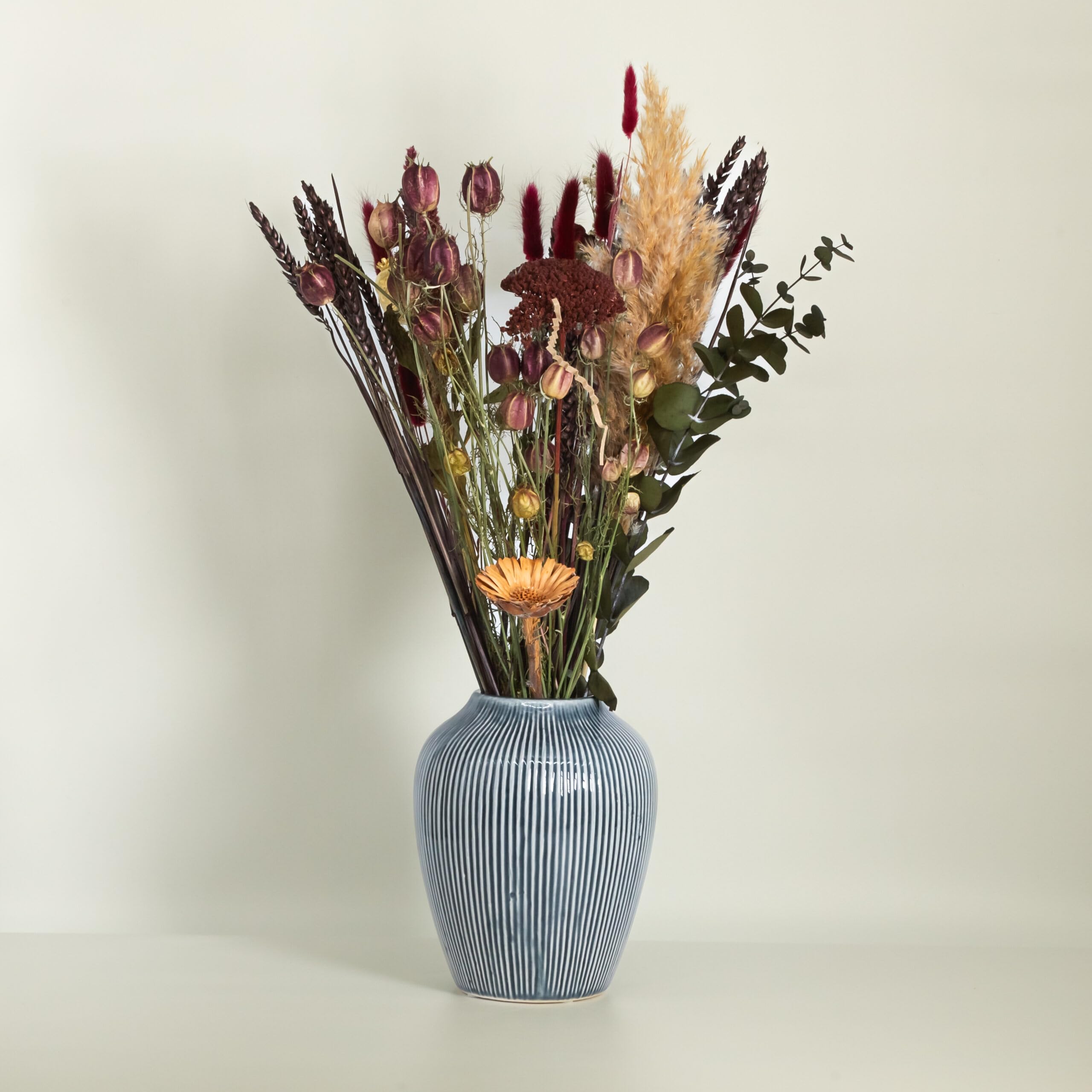 Trockenblumen Feldstrauß Scharlachrot – Handgebundener Trockenblumenstrauß – Tolle Blumen Strauß Dekoration, ewig haltbar Blumenliebhaber (50cm Höhe)