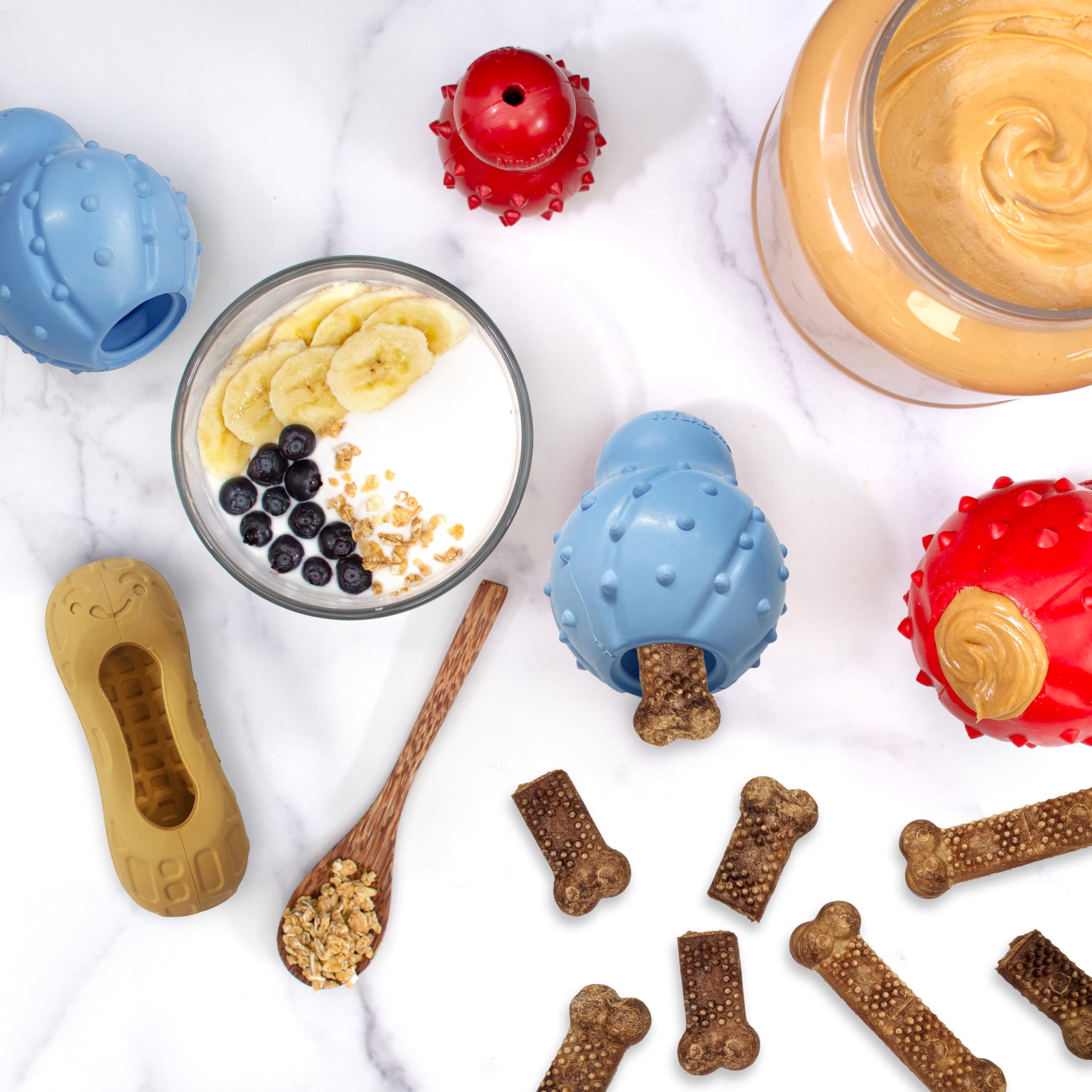 Nylabone Treatin' Cone Starkes füllbares Kauspielzeug für Hunde, Naturkautschuk, befüllbares Leckerli-Spielzeug, Leckerli-Dosierung, Hundespielzeug, Speckgeschmack, Größe XL, 1 Stück