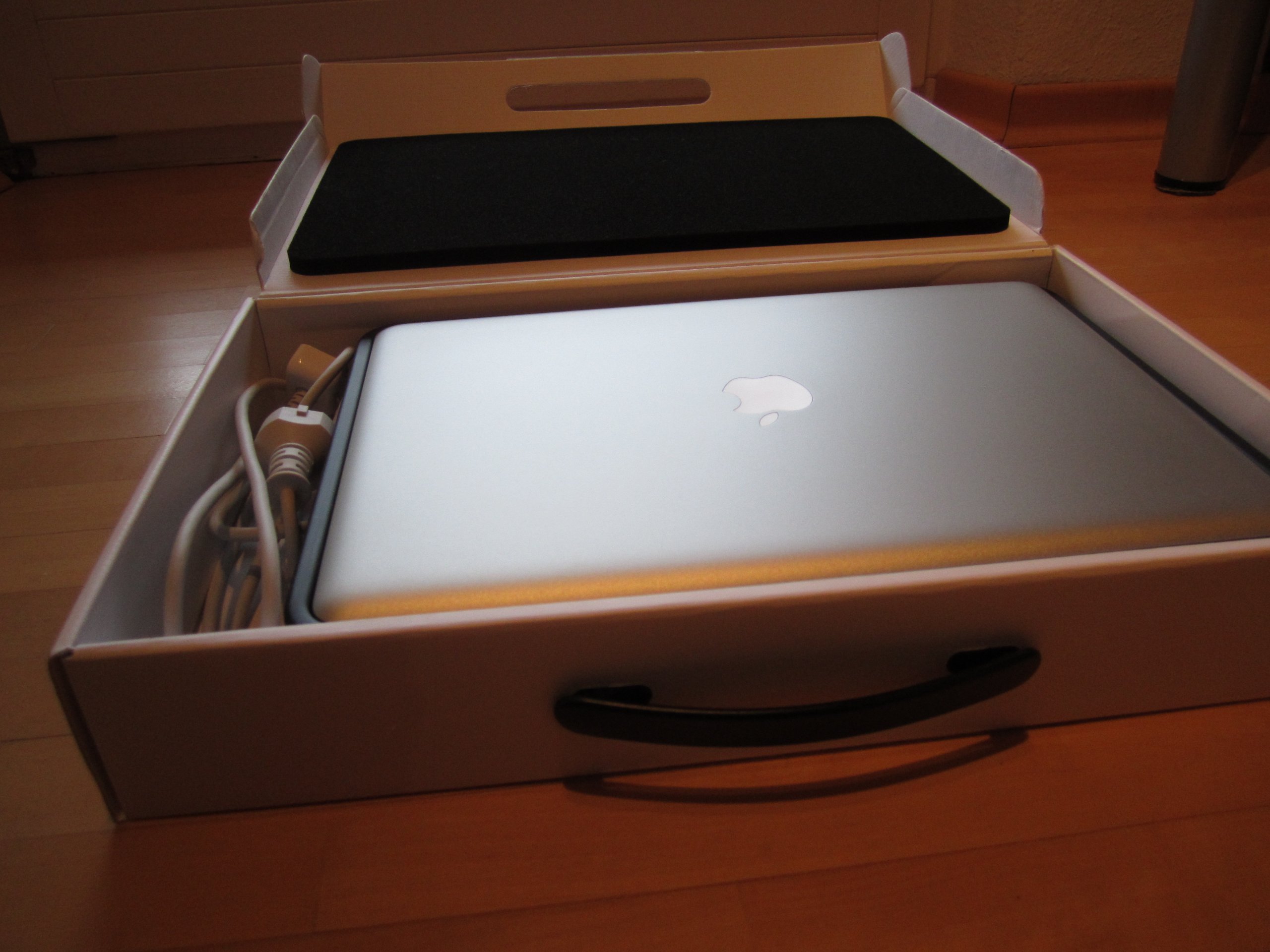 Apple MacBook Pro A1286 15 inç 2010 15 Zoll Gümüş 0885909411573