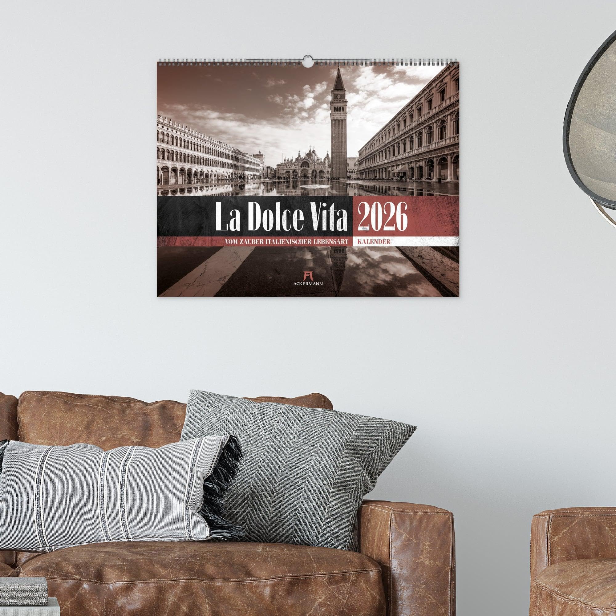 La Dolce Vita Kalender 2026 | Italienische Lebensart | Stimmungsvoller Italien-Kalender im großen Querformat (54x42 cm) | Fotos in Schwarz-Weiß/Sepia
