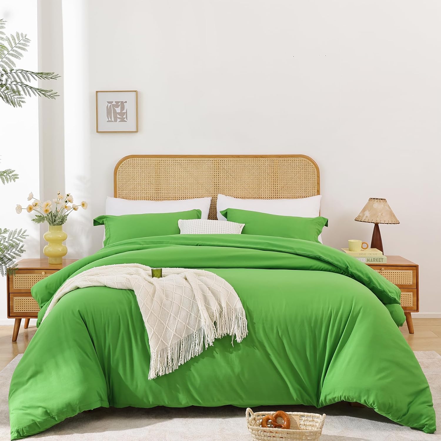 Whitney Home Textile Green Duvet Cover Set Queen Size - 3 Piece Luxury Soft Cooling Duvet Cover with Zipper Closure and Pillow Sham, Breathable Washed Brushed Microfiber, Comforter Not Included