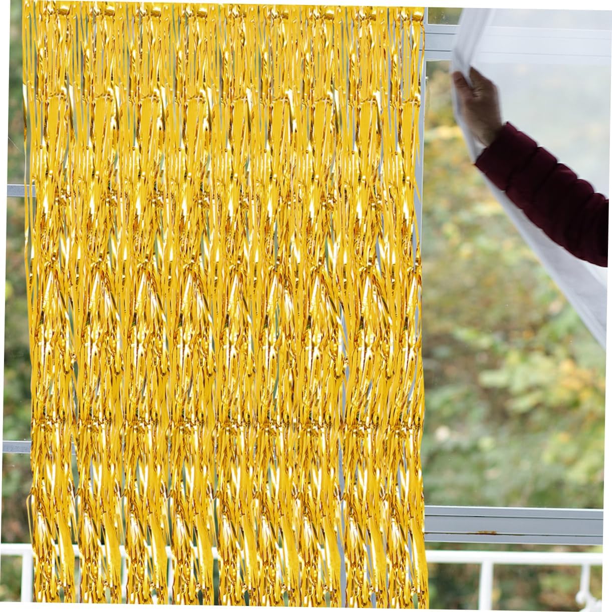 Ciieeo 4Pcs Tinsel Fringe Curtain Backdrop High Foil Party Decorations for Birthday Wedding Shower Photo Props Eye Catching Streamers for Unforgettable Celebrations