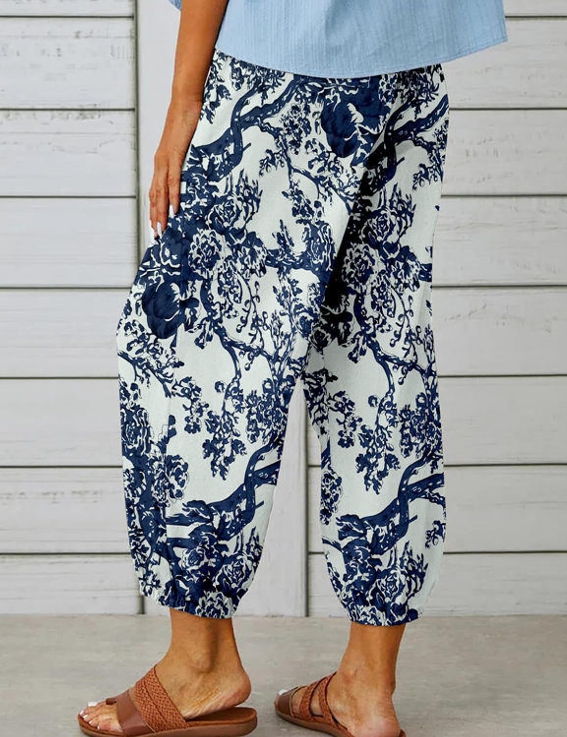 Women's Summer Loose Yoga Pants Wide Leg Elastic Waist Casual Capris Cropped Trousers with Pockets - Image 4