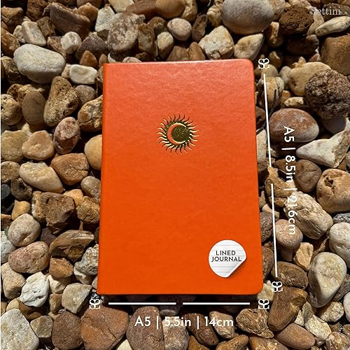 Miniatura 2 de Cuaderno de tapa dura, piel sintética, cierre elástico, marcador de libros, bolsillo interior Plano, con renglones, rayado. Cuaderno de escritura