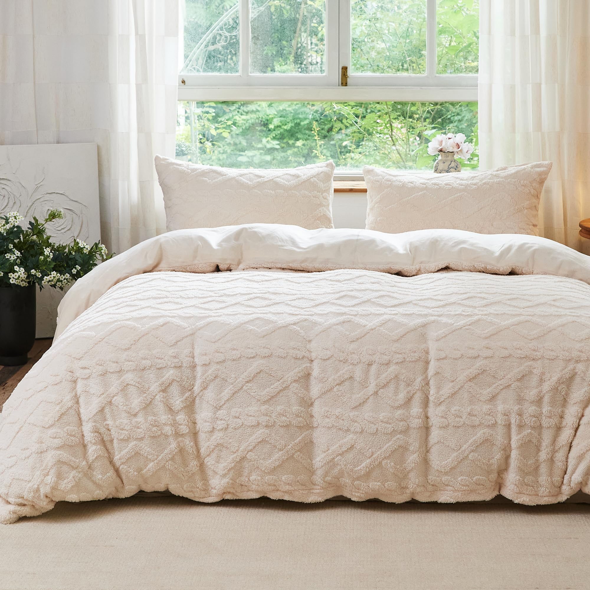 VANJOROY Fleece Teddy Duvet Cover Set, 100% Microfibre Ultra Soft Fluffy Warm Thermal Cozy Beige Bedding Set 2pcs (1x Fluffy Duvet Cover 135x200cm, 1x Pillowcases)