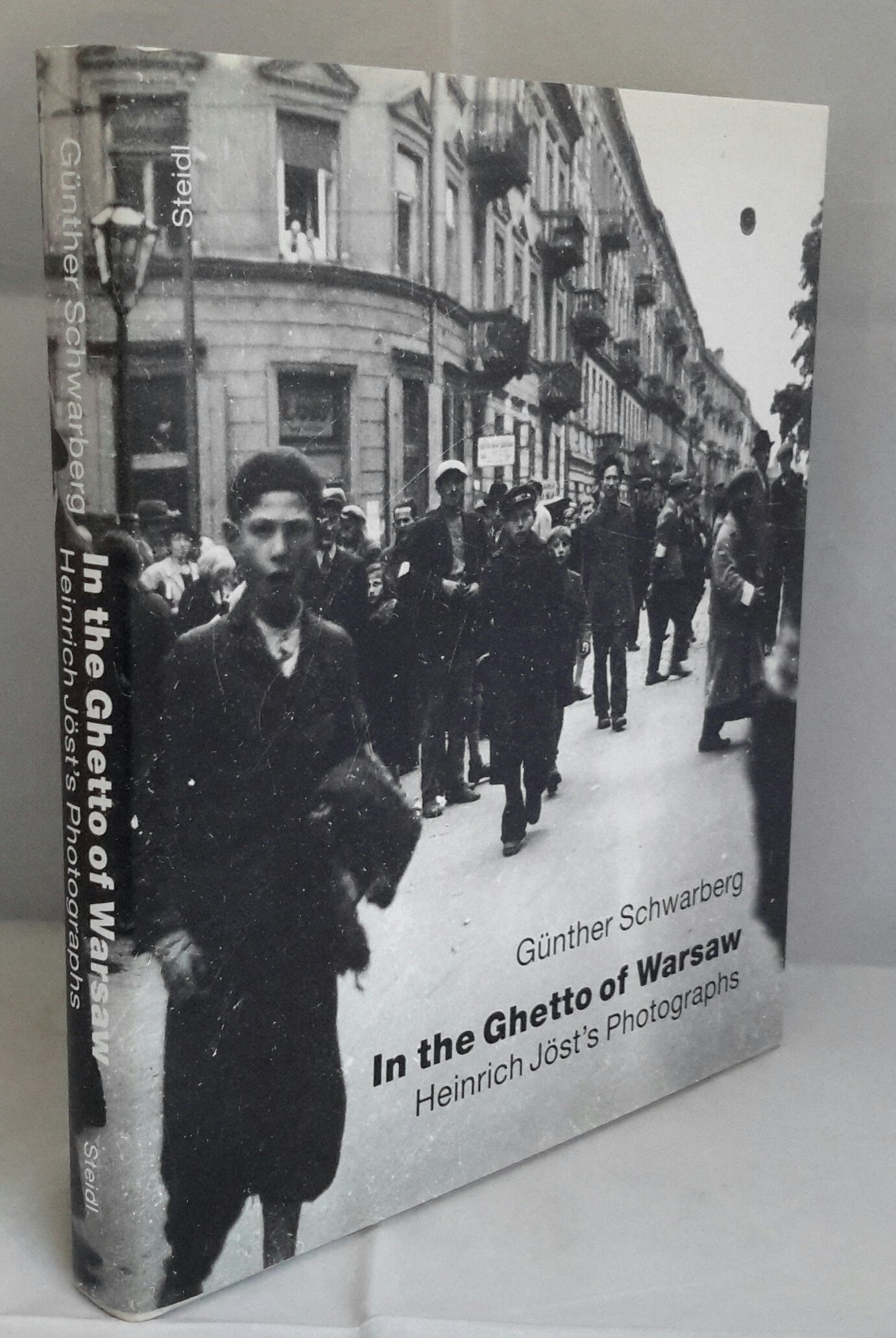In the Ghetto of Warsaw: Photographs by Heinrich Jost