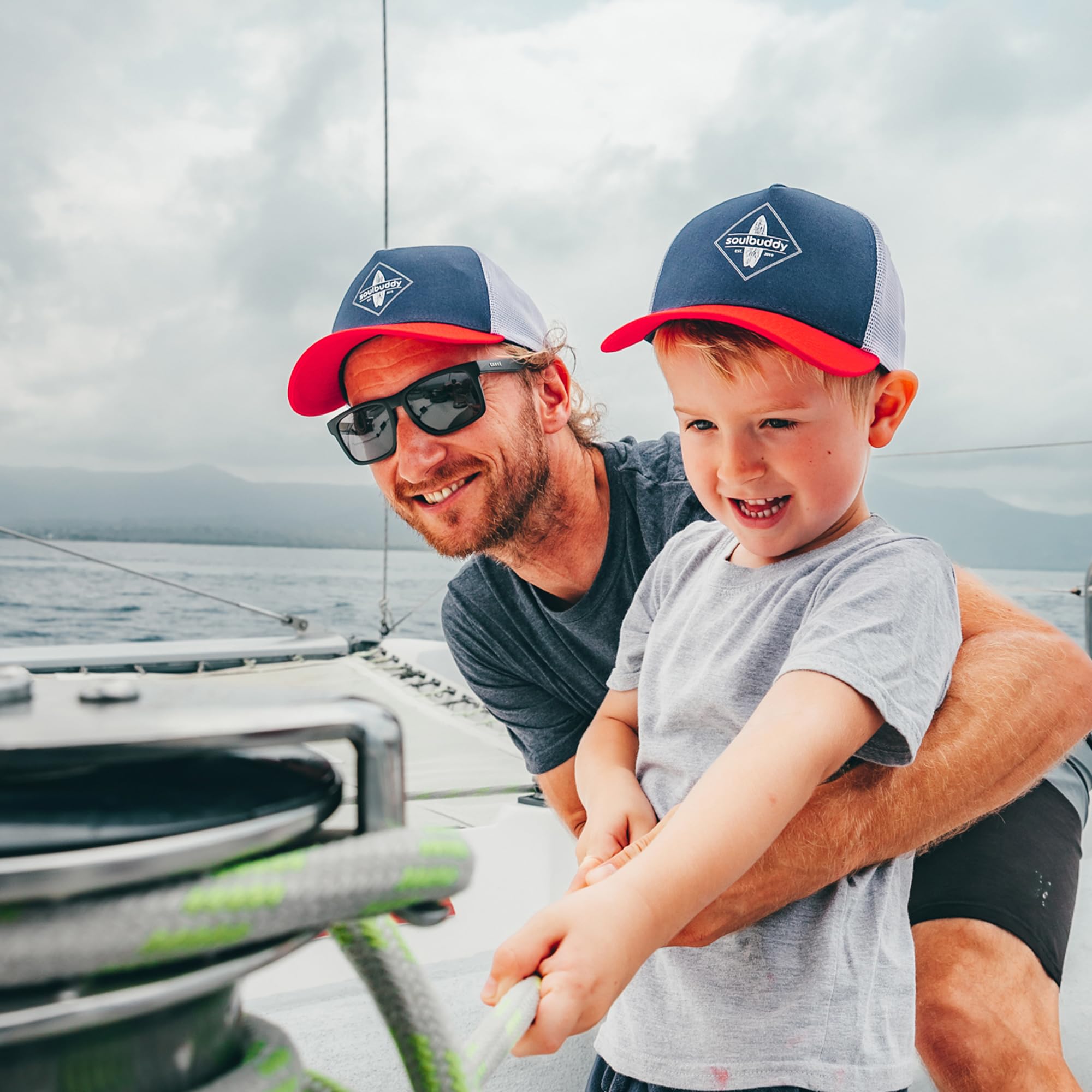 Soulbuddy Set di 2 Cappellini Trucker da Basecap Coordinati papà e Figlio – Snapback Traspiranti Uomo e Bambino – Look Mini Me Famiglia – Idea Regalo Originale