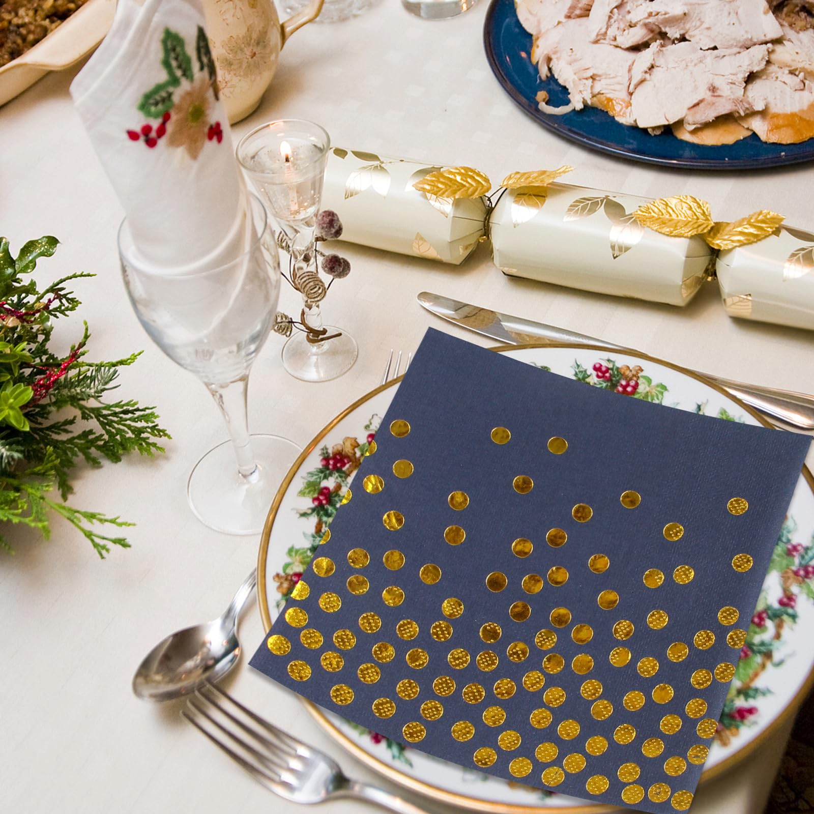 Serviette De Table Papier Doré Lot De 48 Serviettes De Table En Papier Blanches Estampillu00e9es Avec Decoration Mariage Or Et Blanc