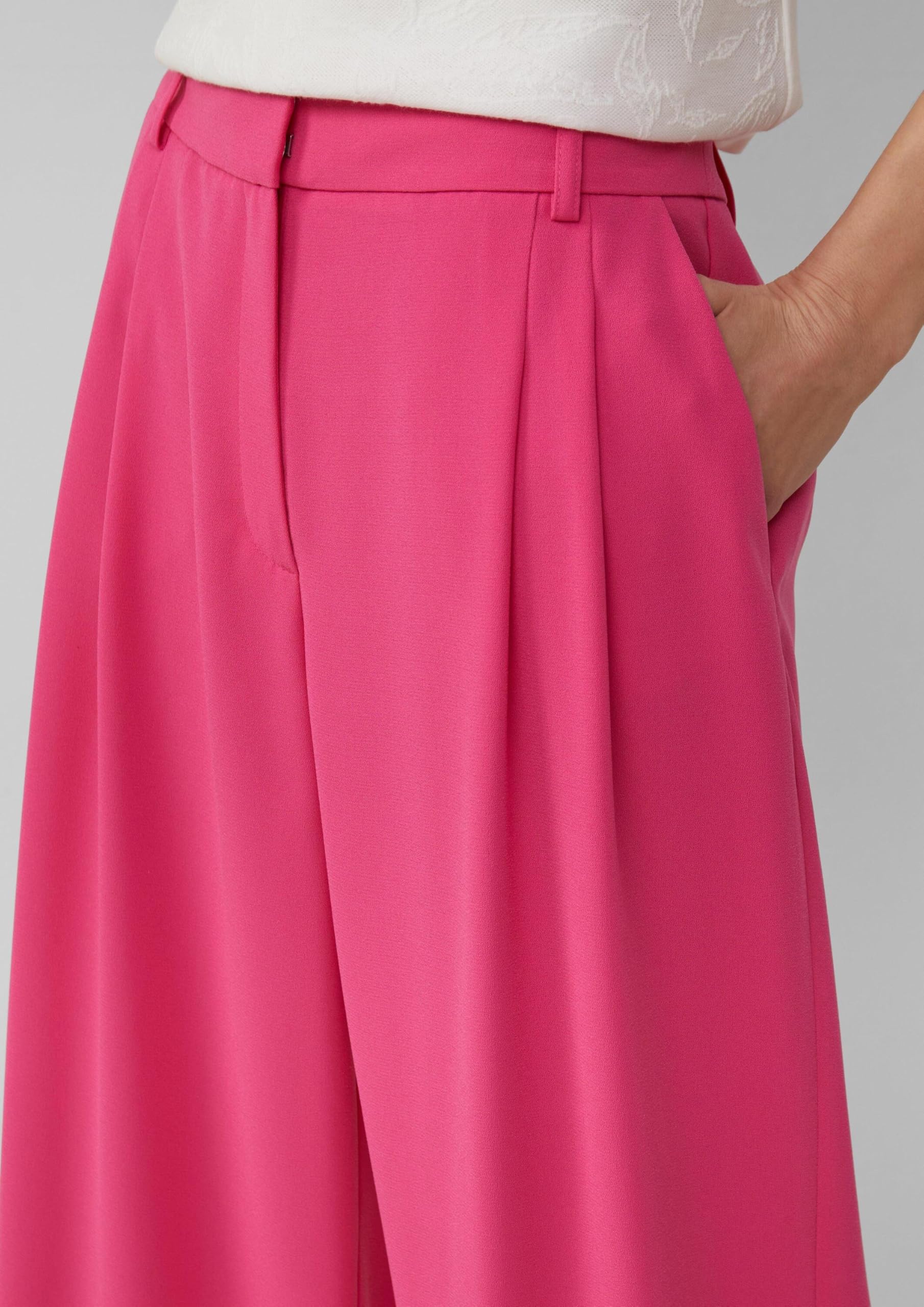 s.Oliver Damen Crêpe Extra Wide Leg Hose