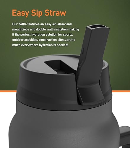 Miniatura 4 de Vaso de 64 onzas con asa y tapa con popote, botella de agua de metal aislada con soporte para bolsa de transporte y correa para el hombro (boca
