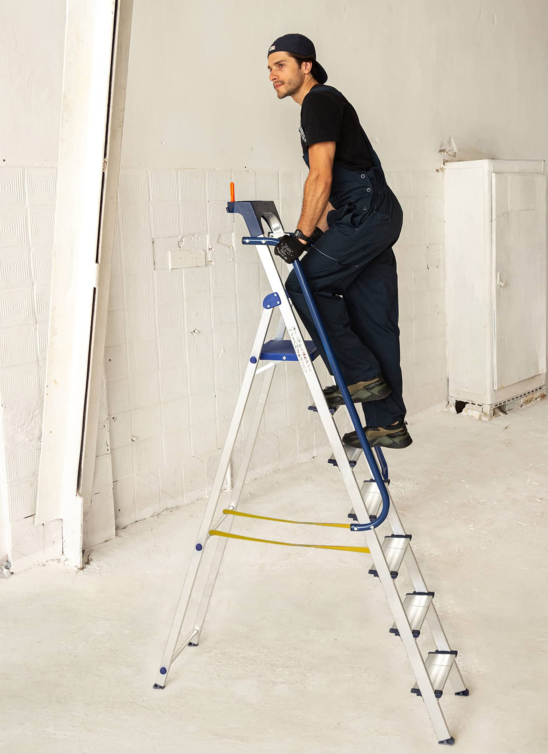 HOSTRÖM Escabeau 7 marches Secure Pro, Aluminium renforcé, sécurisé avec rampes, Tablette Porte-Outils, Hauteur Plateforme 158cm, Garantie 5ans