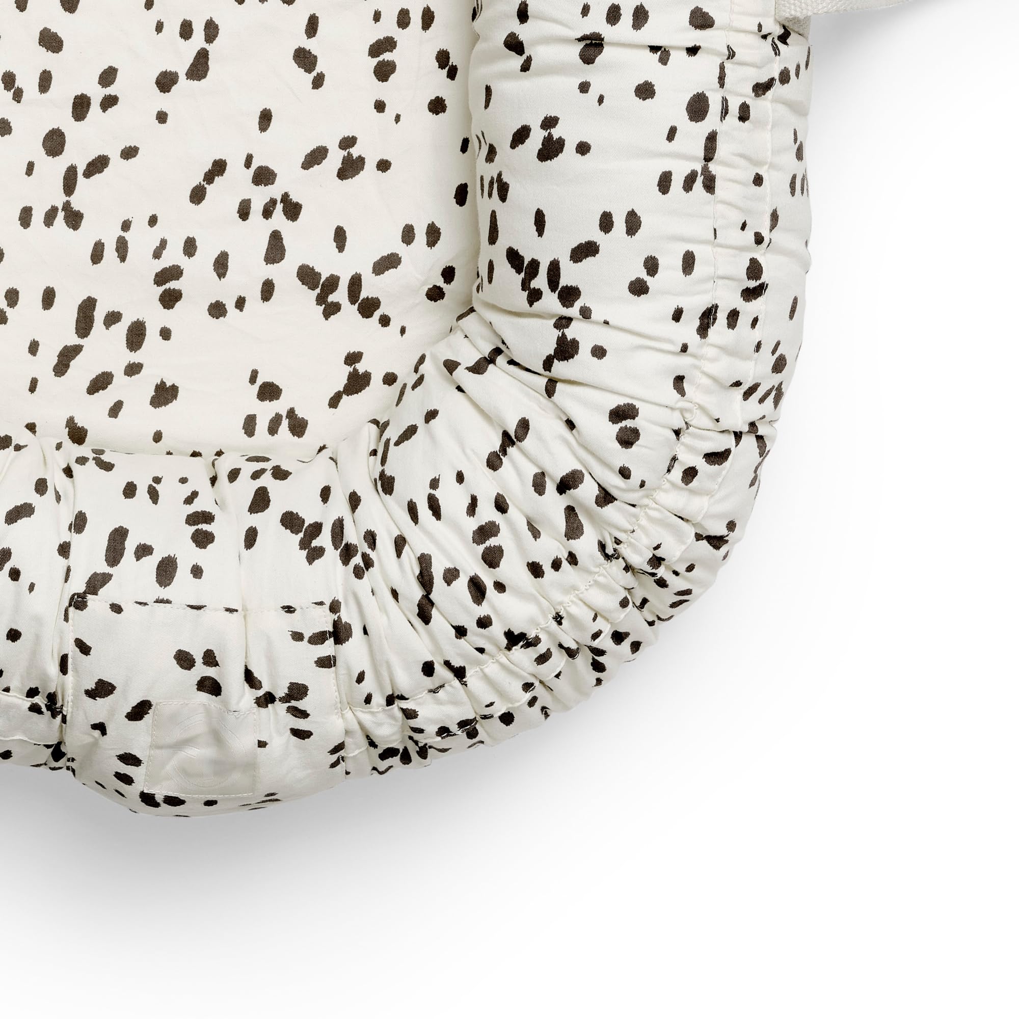 Elodie Details Reducteur de Lit Bebe Baby Nest Cocon Bebe portable pour nouveau-né, lavable 100% Coton 78x45 cm - Dalmatian Dots