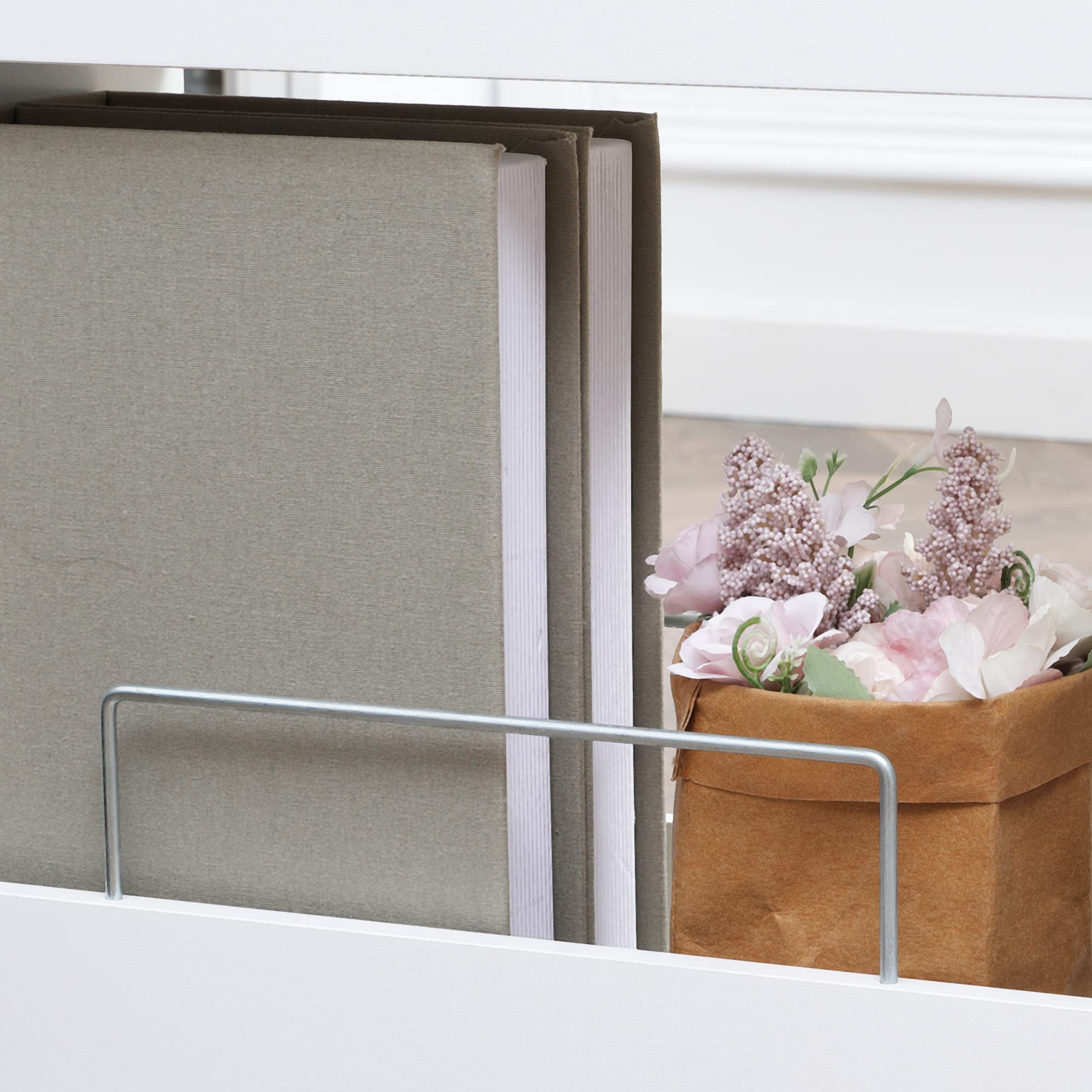 kleankin Carrello da Cucina Salvaspazio, Carrello da Bagno di Design, Multiuso, Salvaspazio, Scaffale in Legno MDF, Ruote Girevoli e Maniglia, 42.5x20.3x66.7cm, Bianco