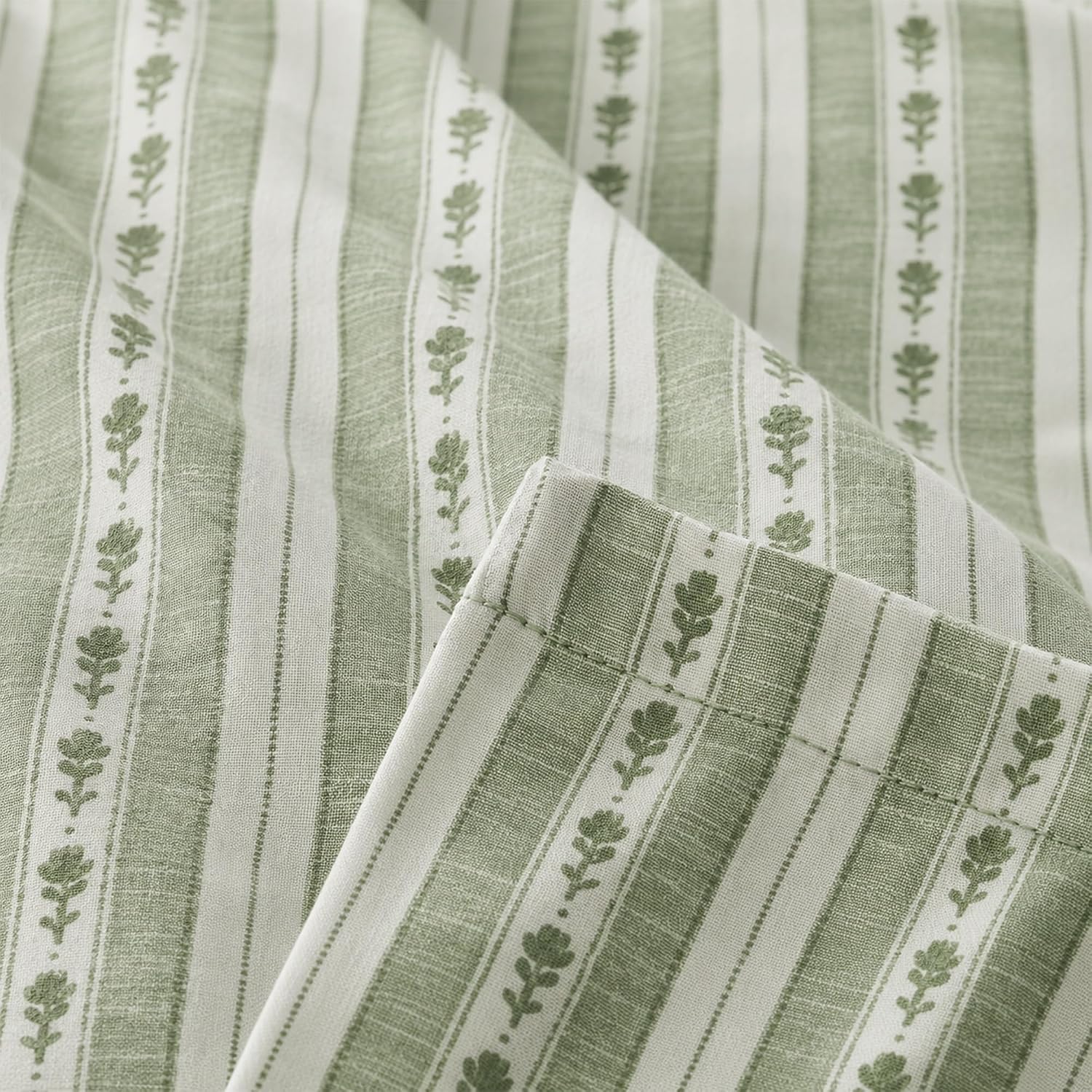 Queen Comforter Set with Sheets-7 Pieces Soft Recycled Bed in a Bag Bedding | All Seasons Queen Size Comforter with Printed Sheets Bed Set, 2 Pillow Shams & 2 Pillowcases, Tempest Green image 2