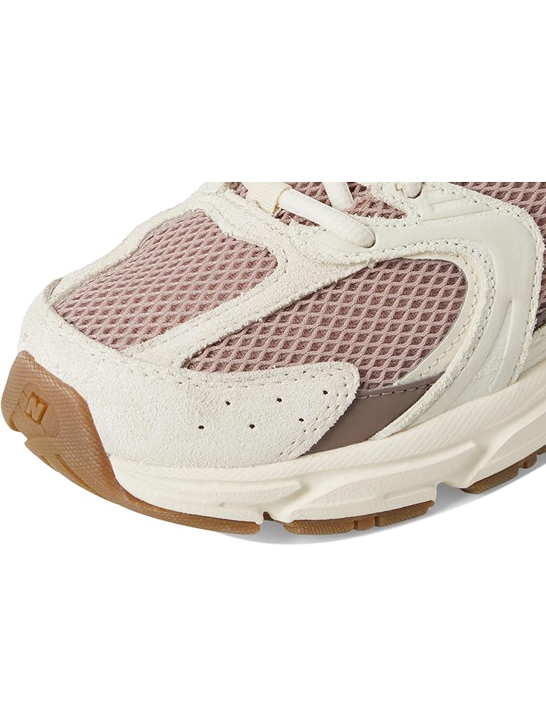 White New Balance 530