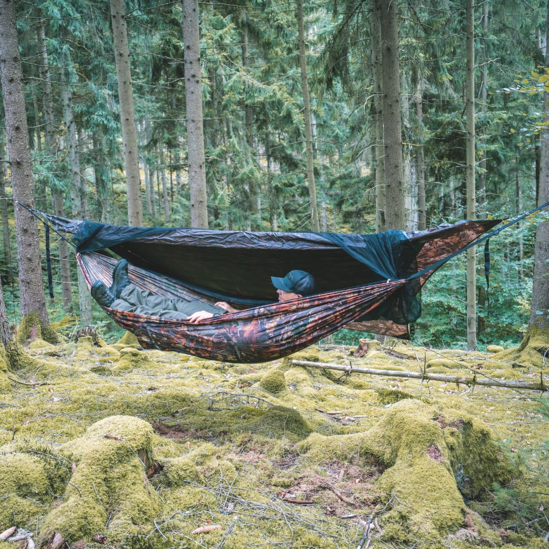 AMAZONAS Traveller Camp Forest – Ultraleichtes Hängematten-Komplettset mit Moskitonetz und Tarp | Belastbarkeit 200 kg | nur 1,6 kg | ideal für Outdoor-Abenteuer