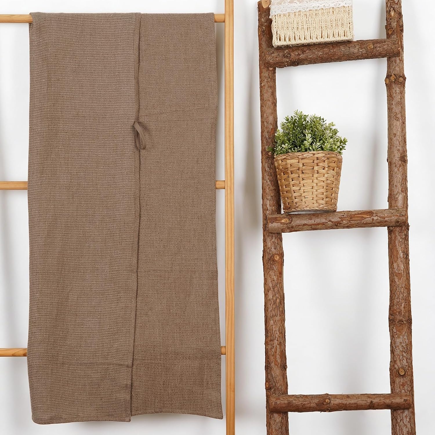 100% Pure Linen Bath Towel 27x54 Inch, Waffle Weave, Lightweight, Quick Dry, with Hanging Loop, for Bathroom Travel (Blue)