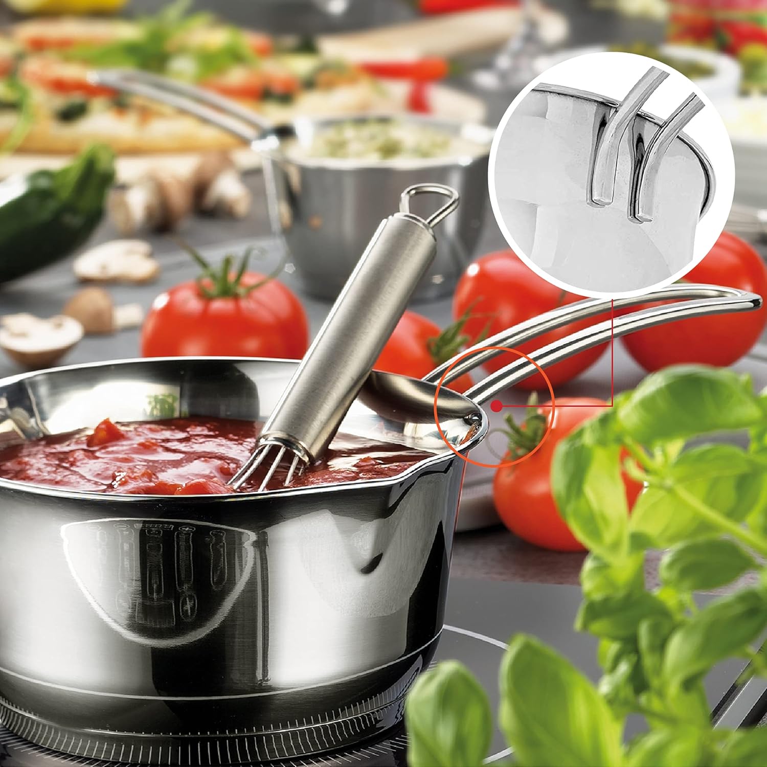 Close-up of the Küchenprofi saucepan's pouring spout