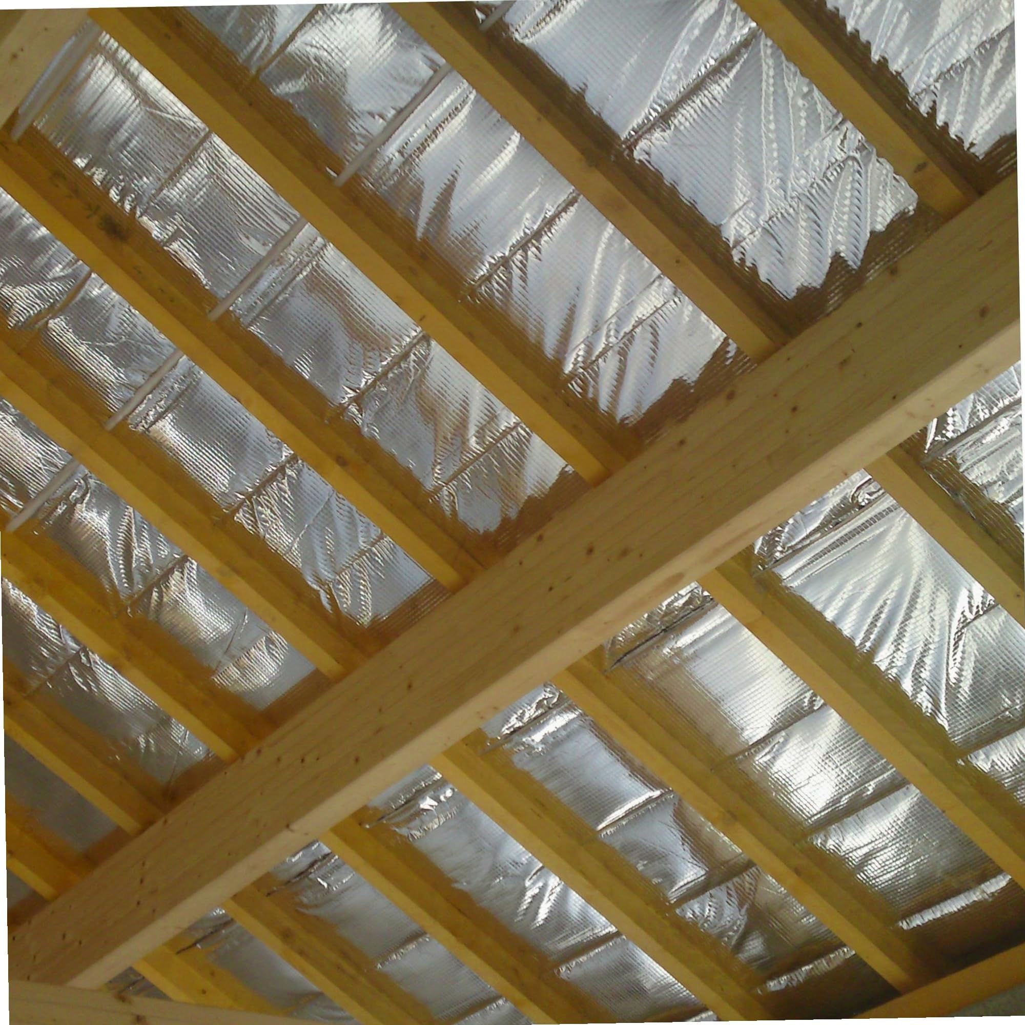 Professionelle Isolierung WERKA PRO 14 Schichten 15m² (1,5 x 10m)