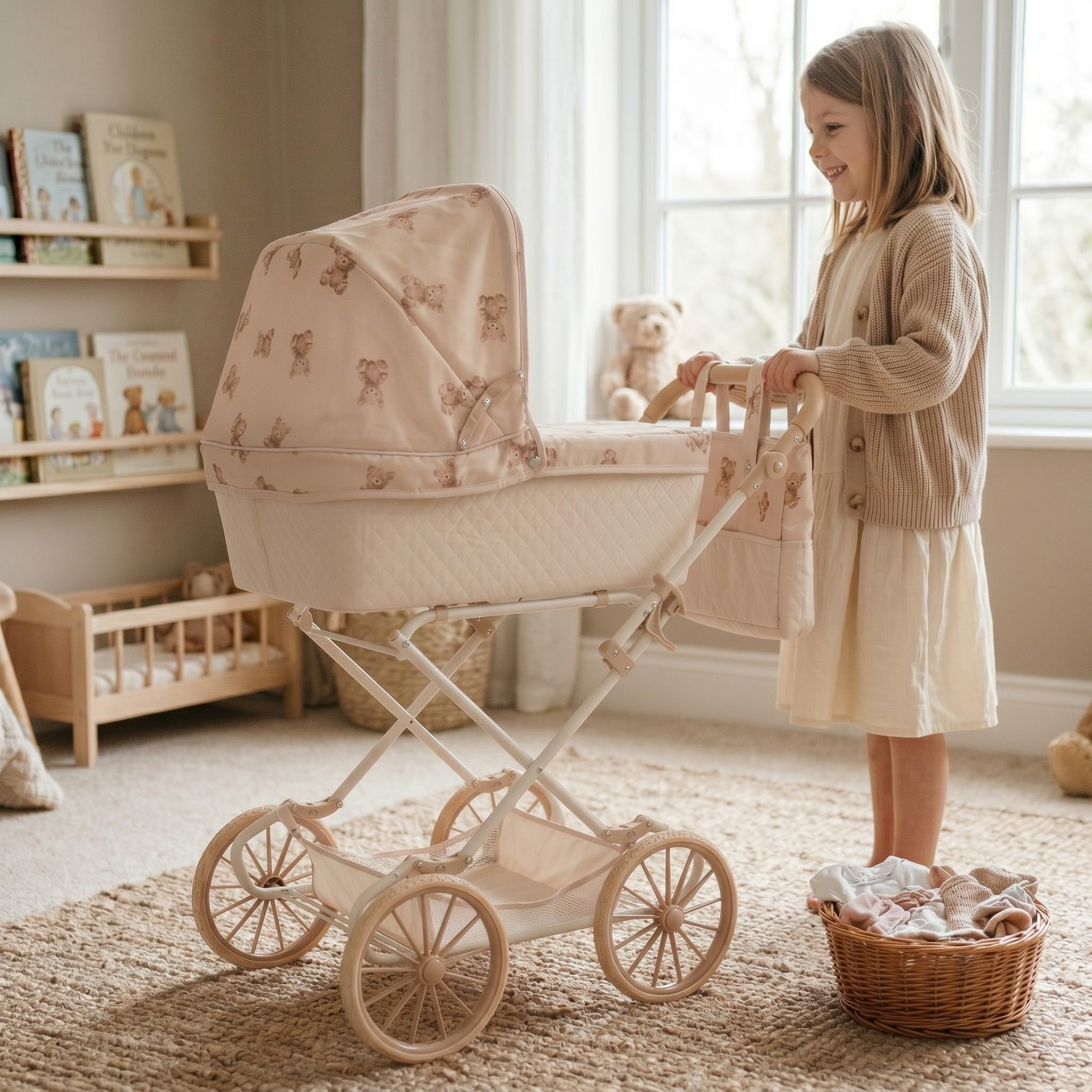 Roma Teddy Reborn wózek dziecięcy dla większych lalek, uroczy miś, regulowany uchwyt 62,5-93 cm, zabawka dla chłopców i dziewczynek, styl vintage z koszem, akcesoria dla lalek.