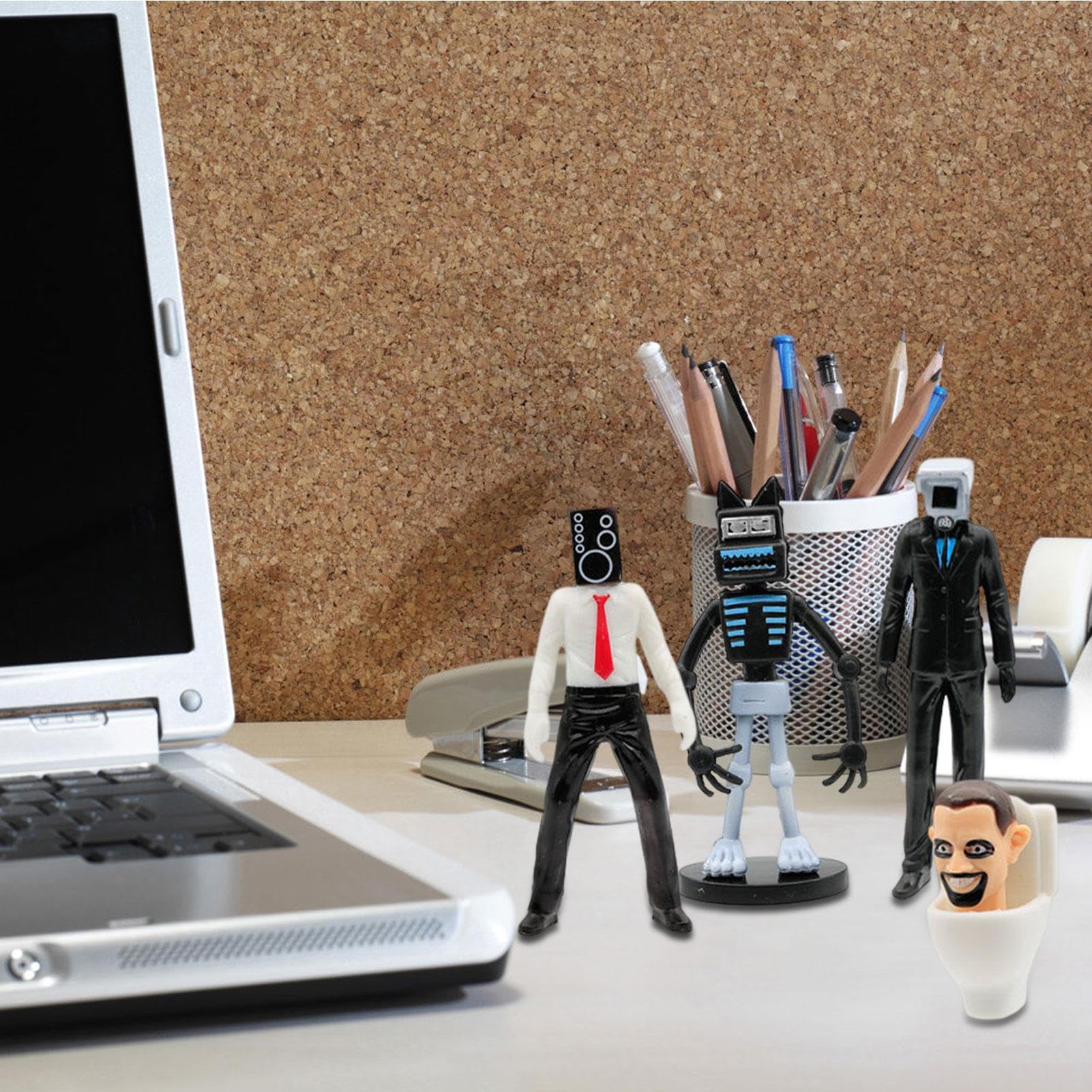 Amazon.co.jp: Skibidi トイレフィギュアとカメラマンフィギュア