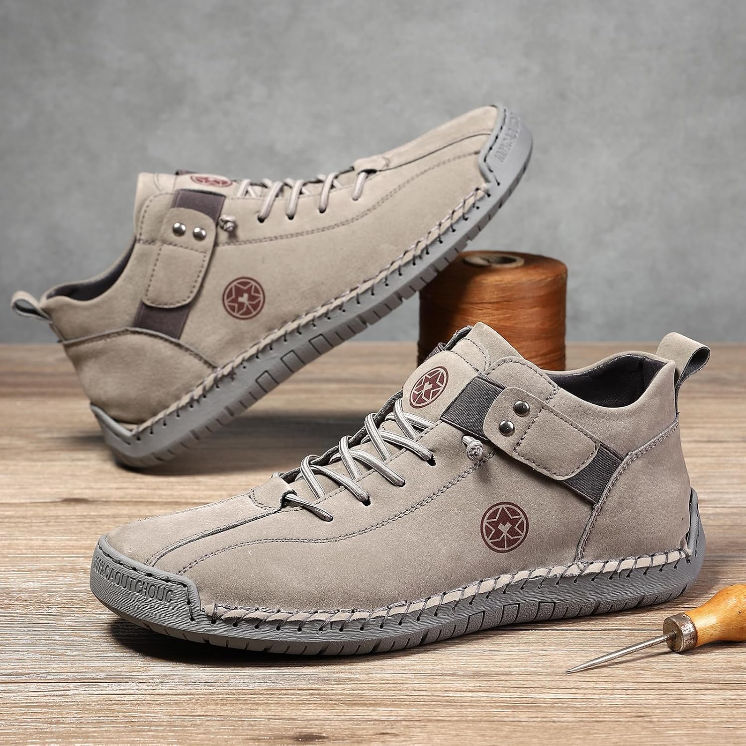 Men's Vintage Handmade Casual Chukka Boots Leather Lace-Up Lightweight Non-Slip Walking & Driving Shoes
