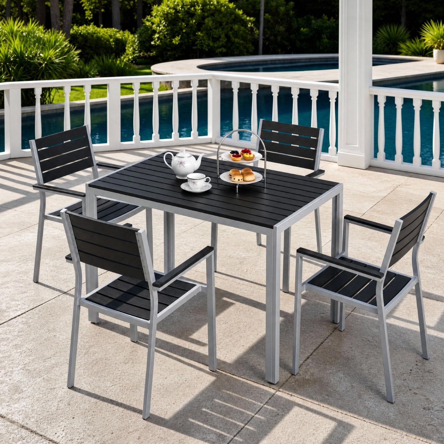 Clevich Tavolo da giardino resistente alle intemperie, 110 x 70 cm, tavolo da pranzo per esterni, in WPC, telaio in alluminio, resistente alle intemperie, tavolo quadrato per terrazze, colore: argento