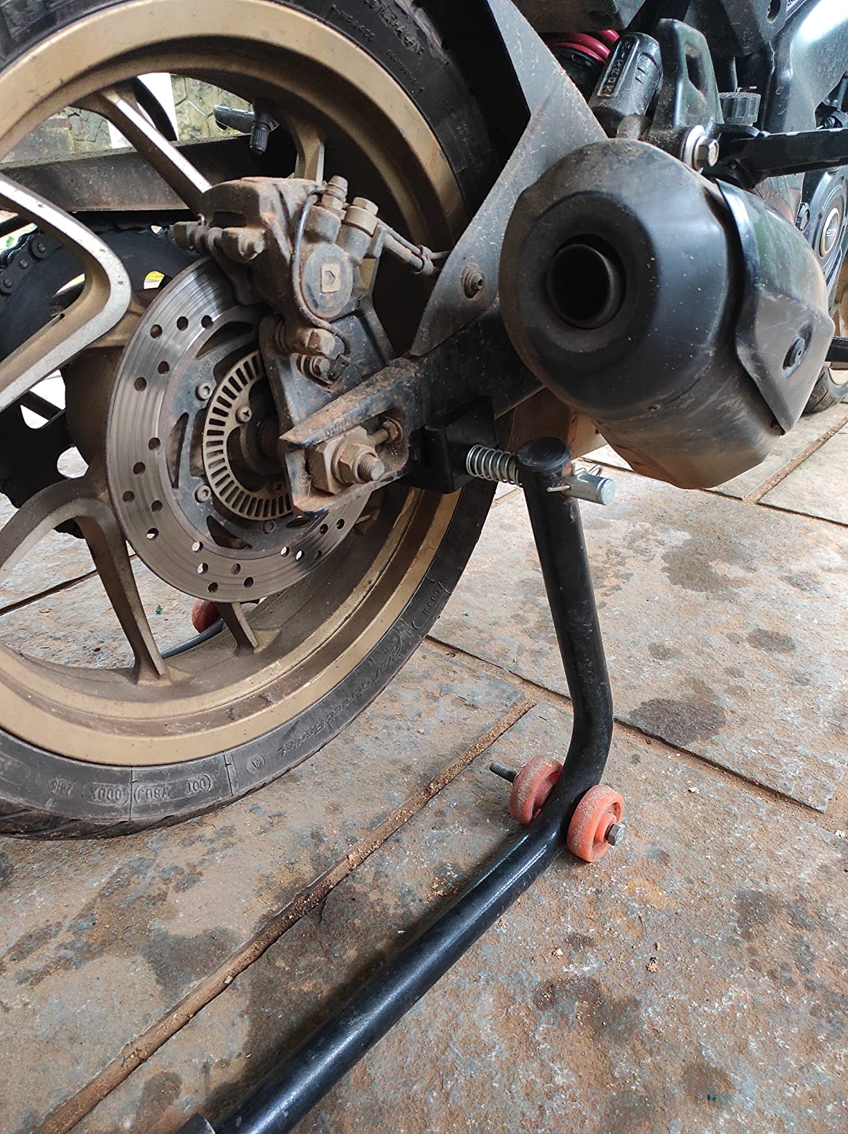 Grandbiker Rubber Molded Clamps for All Grandbiker swingarm Lift