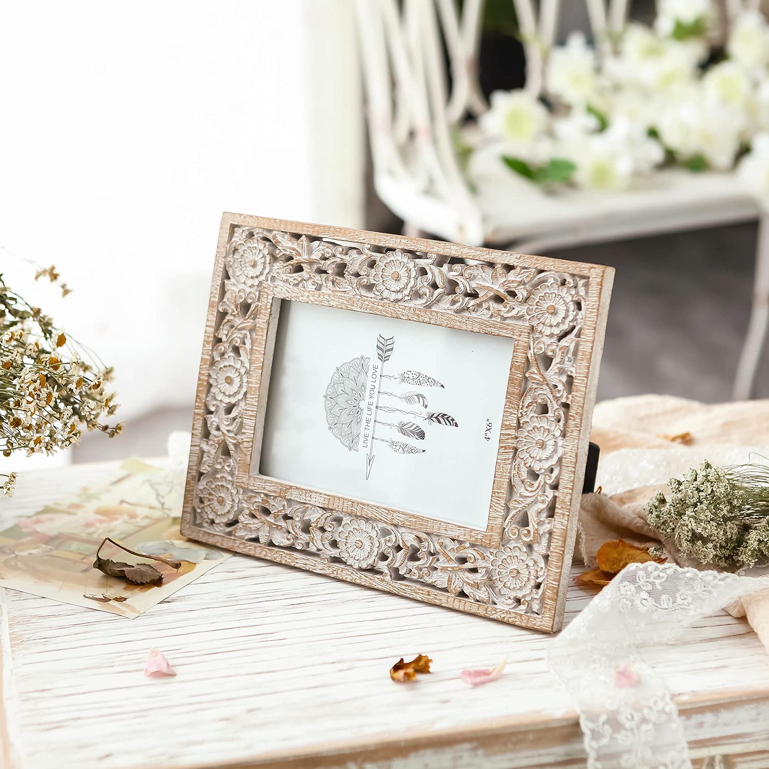 NIKKY HOME Ramka na zdjęcia w stylu boho, w kwiaty, 10 x 15 cm, żywica z postarzanym białym wykończeniem, szkło o wysokiej rozdzielczości, na ścianę i blat stołu
