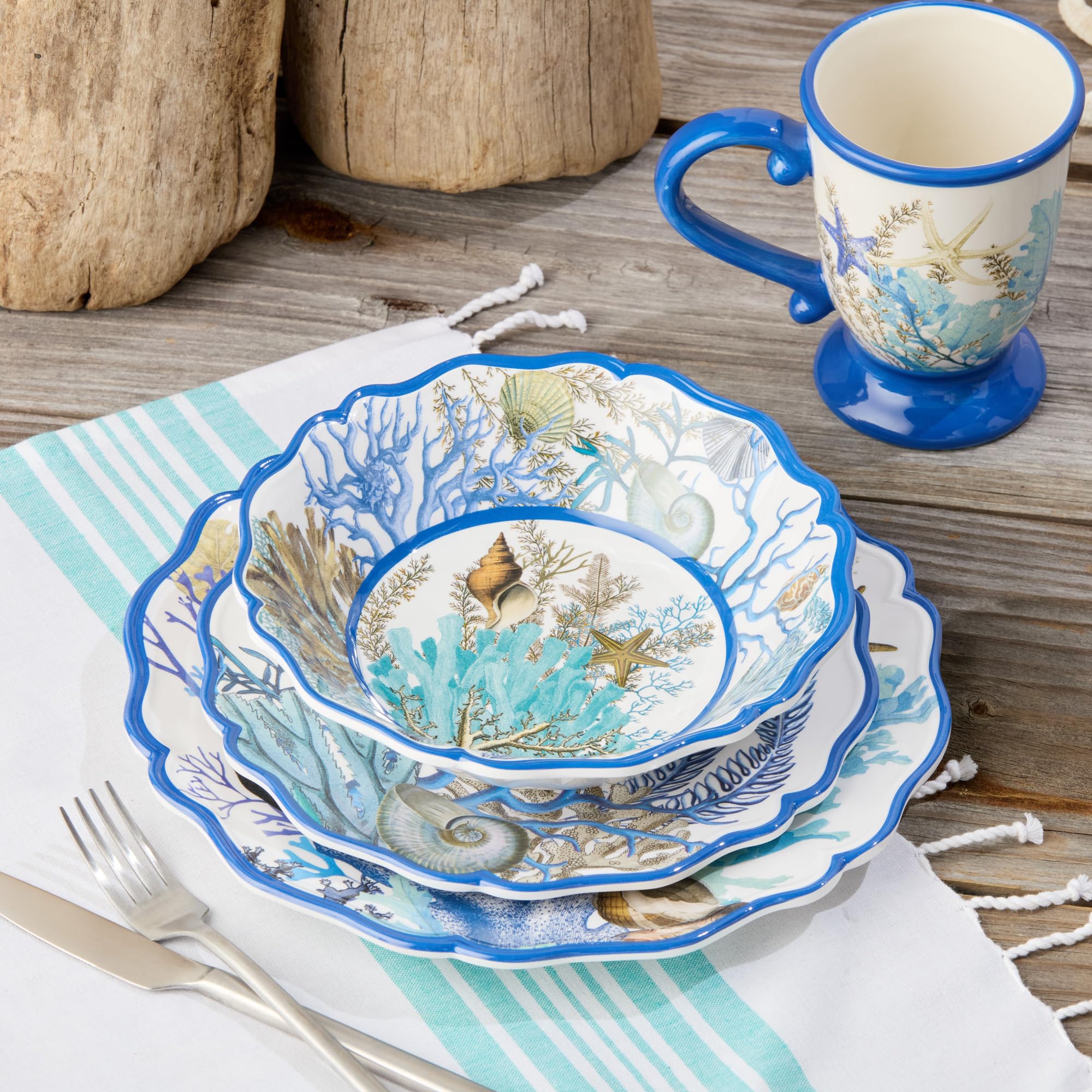Blue Lagoon Melamin-Geschirr-Set, 12-teilig, Küsten-Korallen- und Muschel-Design, Service für 10,2–27,9 cm Speiseteller, 22,9 cm Salatteller und 800 ml Schüsseln – langlebig, leicht, BPA-frei