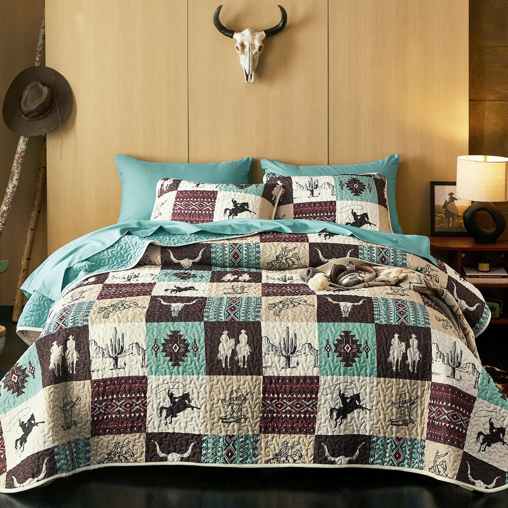 Wake In Cloud - Western Quilt Set, Southwestern Aztec Country Horse Cowboy Rustic Ranch Pattern Printed, Reversible Lightweight Bedspread Coverlet, 3