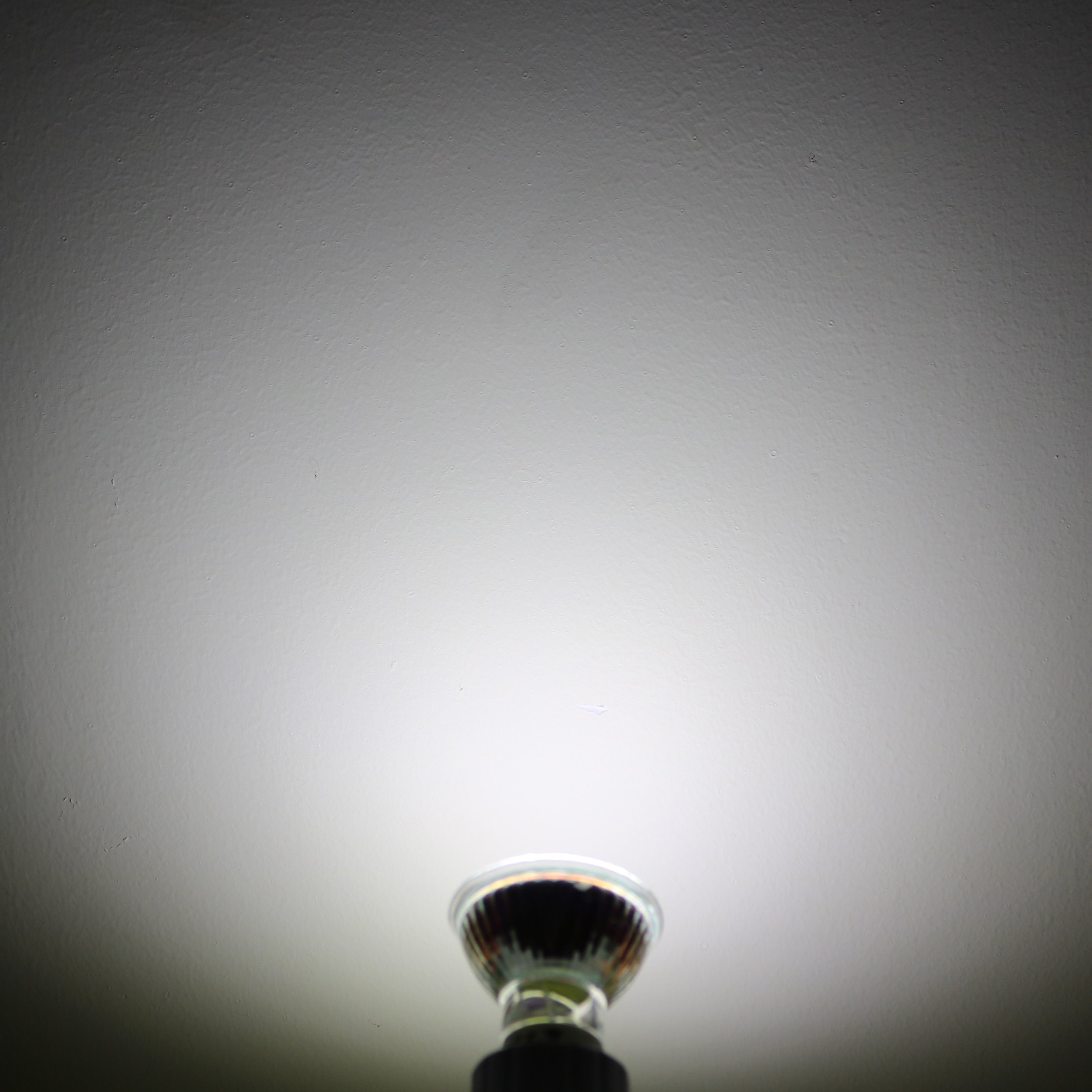 Générique GU10 LED Blanc Froid | Lampe LED | 280 lumens | Lampe réflecteur LED | Ampoules LED | 3 W remplace Une halogène de 25 W | Ampoules LED | Lot de 12 Ampoules