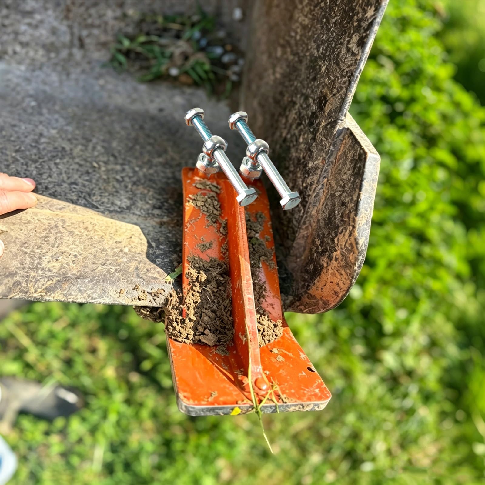 Traktor-Eimer-Schutz, 12,7 cm breit, Eimerkante, rutschfest, zum Entfernen von Schnee, Blättern, Kies, mit rutschfester Stahlplatte, Orange, 2 Stück
