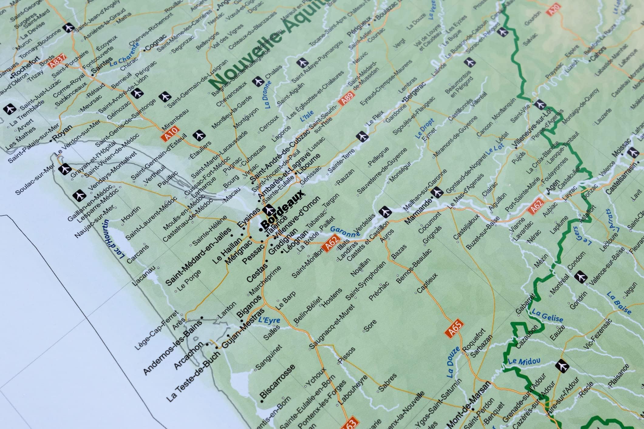 GeoMetro Carte générale de la France en français de 100 x 100 cm avec plastification sur les deux faces