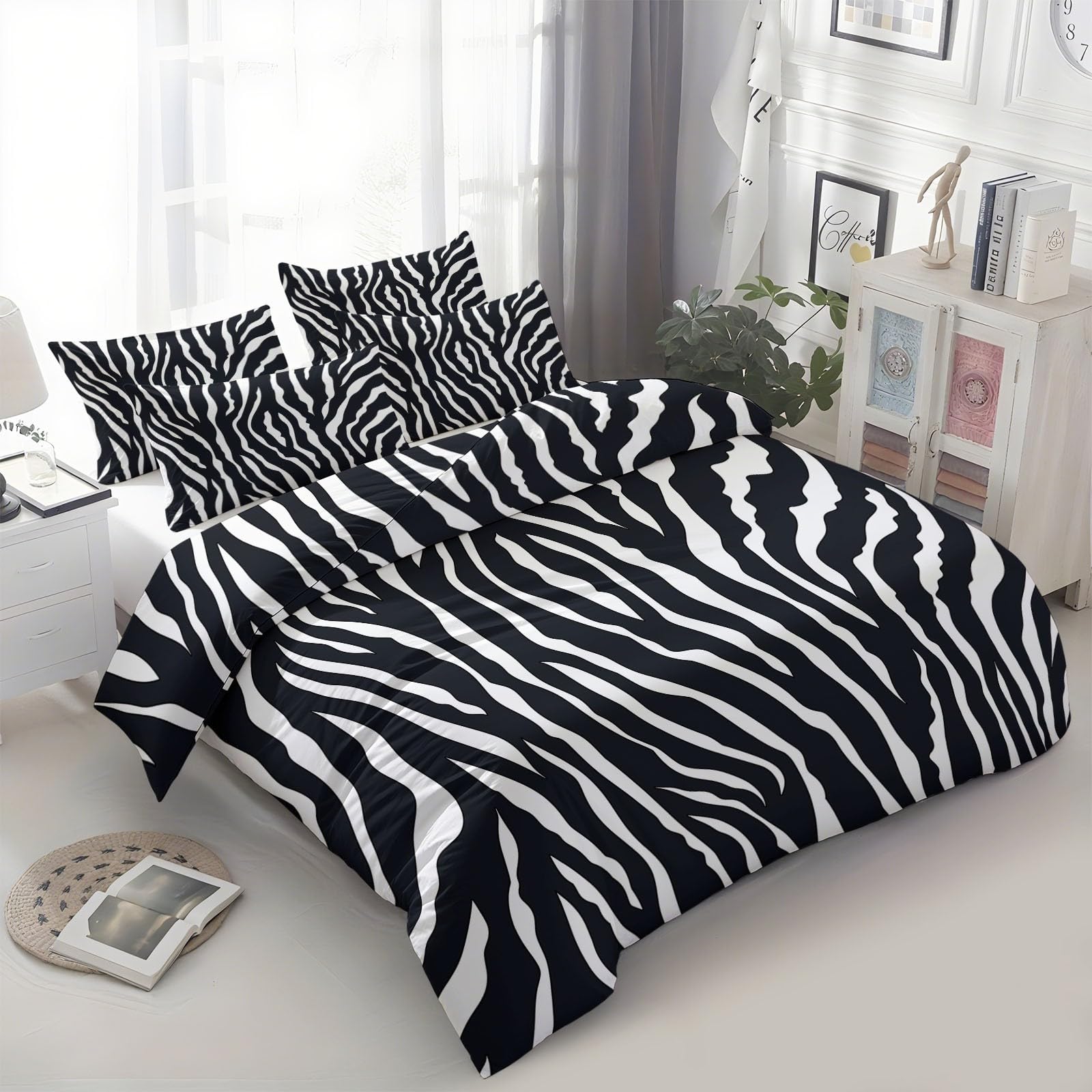 Housse de couette 240x260 noire et blanche au fini satiné très confortable