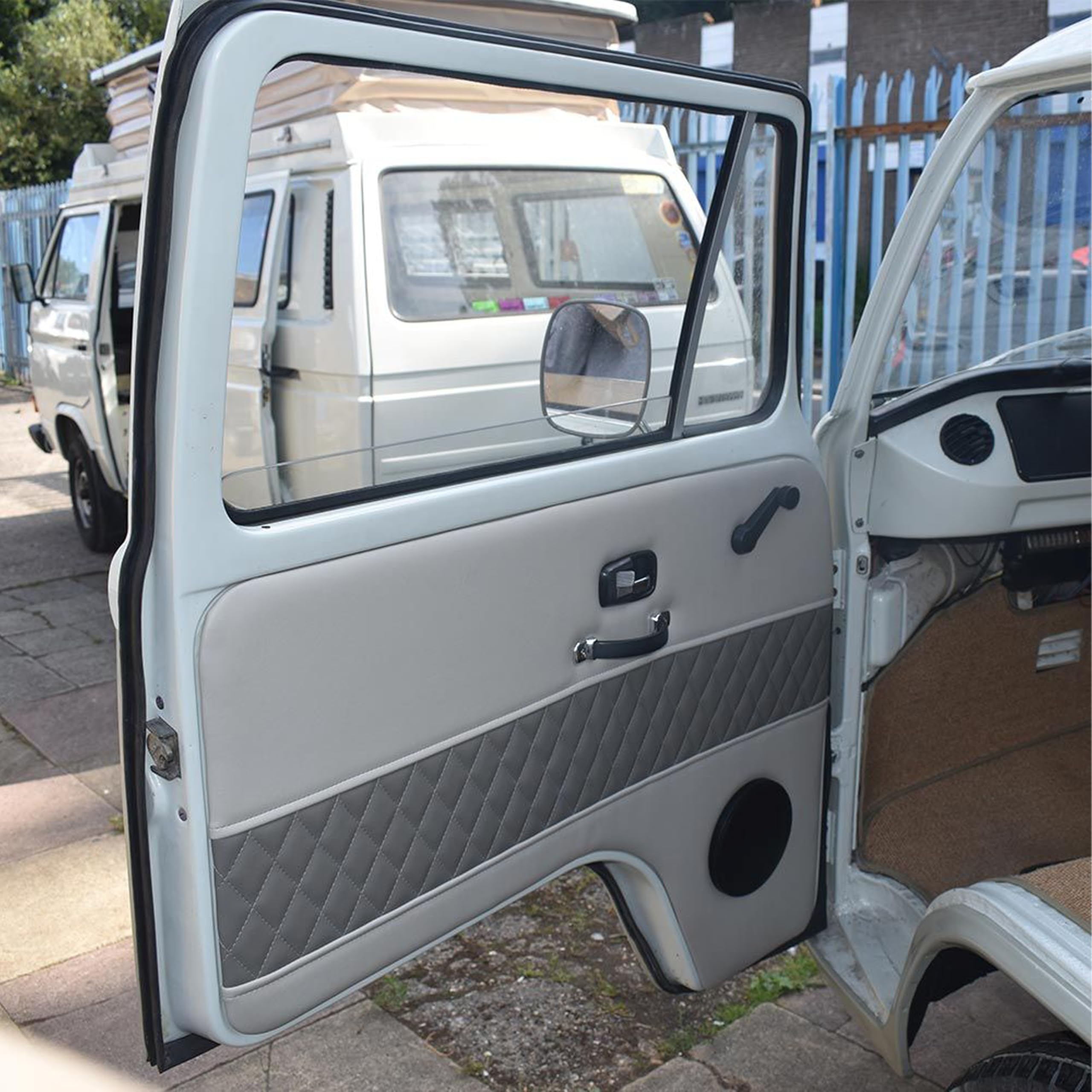INLY 4-częściowy zestaw uszczelek do drzwi + uszczelka klapy bagażnika + uszczelka do drzwi przesuwnych, gumowa uszczelka kompatybilna z Transporter T3 251837911B 251837911 251837912 251837912B