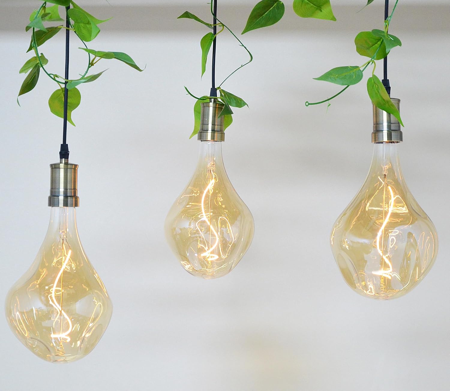 Oversized Decorative LED Light Bulb 6W 500LM E26 Large Fancy Edison Bulbs 60W Incandescent Dimmable 2200k Warm White Pendant Lighting for Bedroom Dining Living Room Bar，1 Pack (NA165AM)