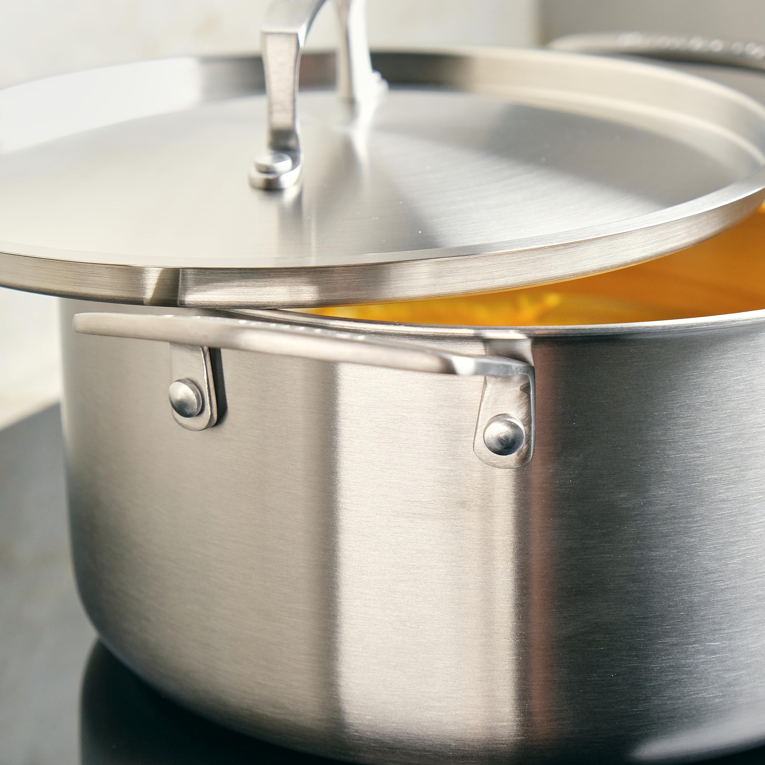 KAMBERG - Pentola Ø32 cm in acciaio inox 18/10 Triply - Senza PFAS - Coperchio incluso - Tutti i piani cottura inclusi induzione e forno - 0008277, grigio