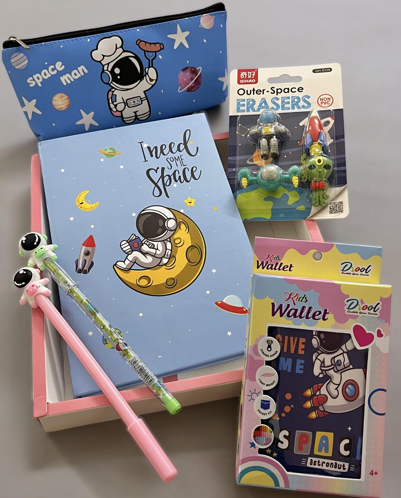 Le Delite Kids Space Theme Stationery Gift Set Combo Return Gift I Rocket Astronaut Diary, Pouch,Eraser, Pen,Pencil,Keychain For Kids Boys & Girls Return Gift (Pouch + Wallet Combo)