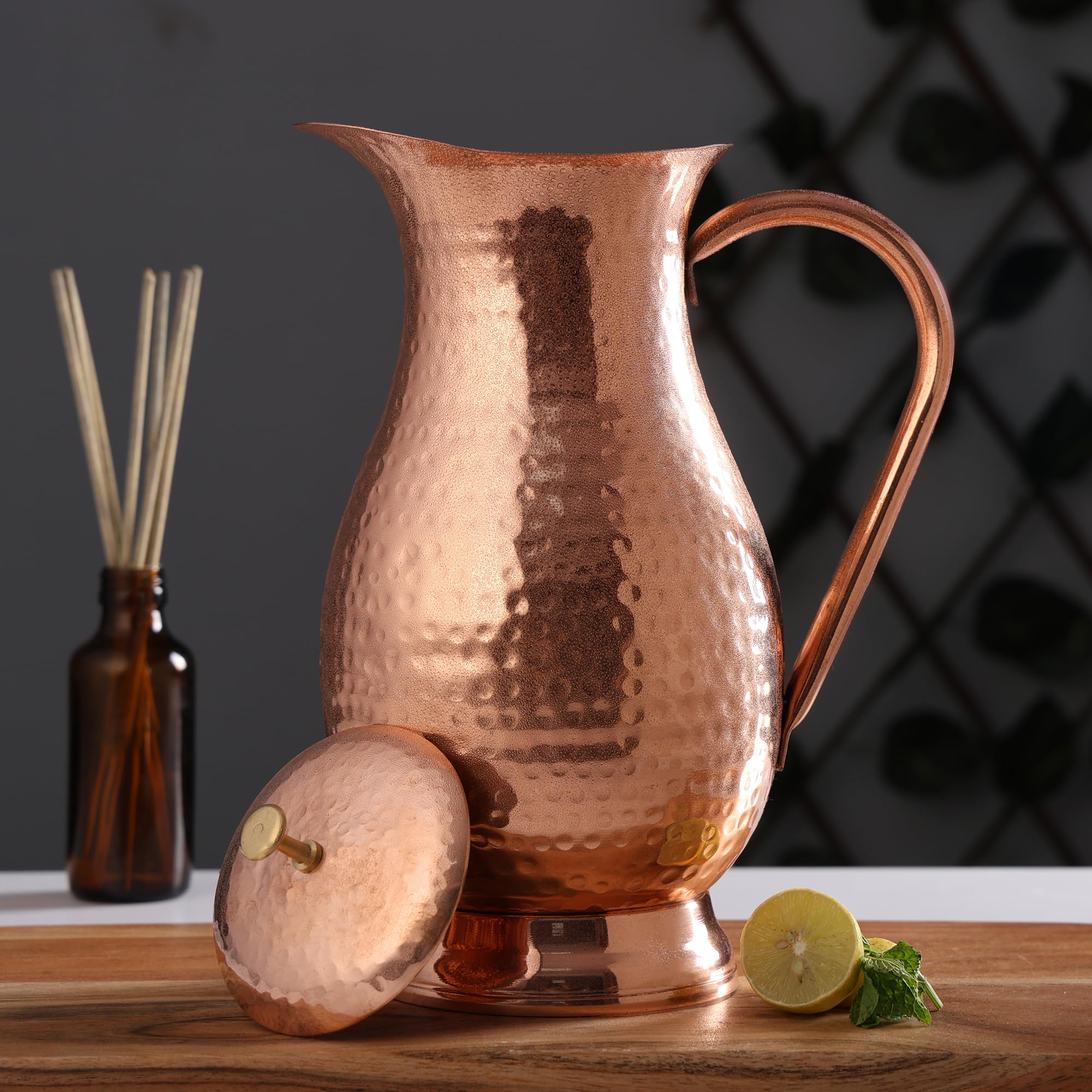 Miedziany dzbanek na wodę 1800 ml, młotkowany, z pokrywką, duży