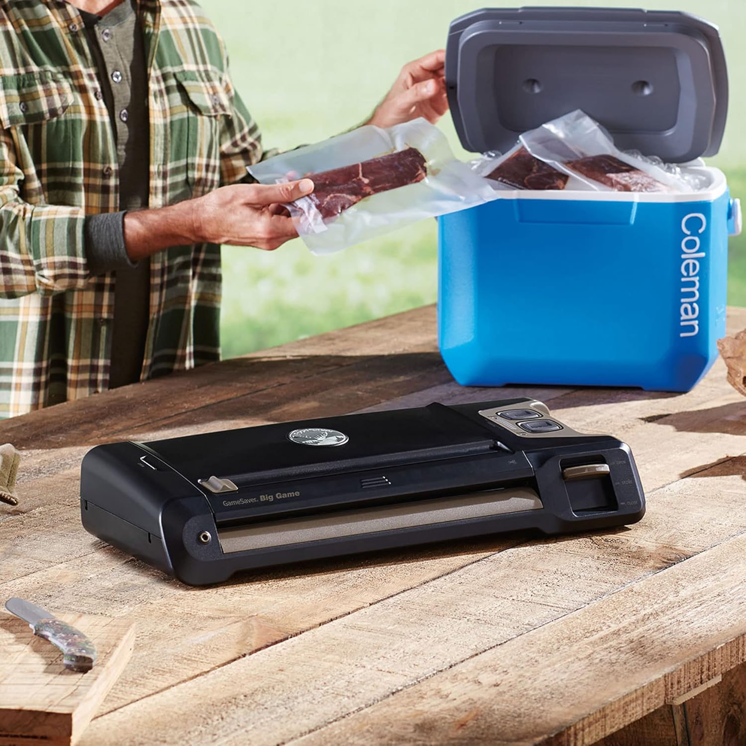 FoodSaver Vacuum Sealer GM710-000 GameSaver Big Game Sealing System, reg, Black