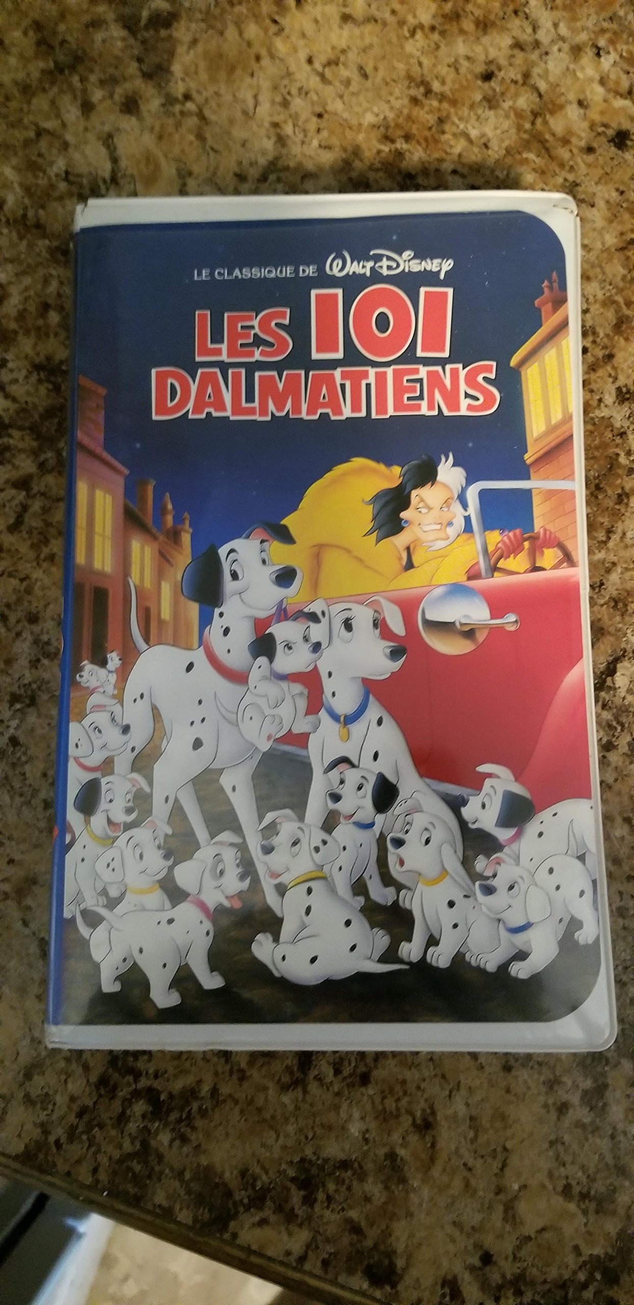 DISNEY - LES 101 DALMATIENS CLASSIC BLACK DIAMOND EDITION VHS TAPE FRENCH [VHS Tape]