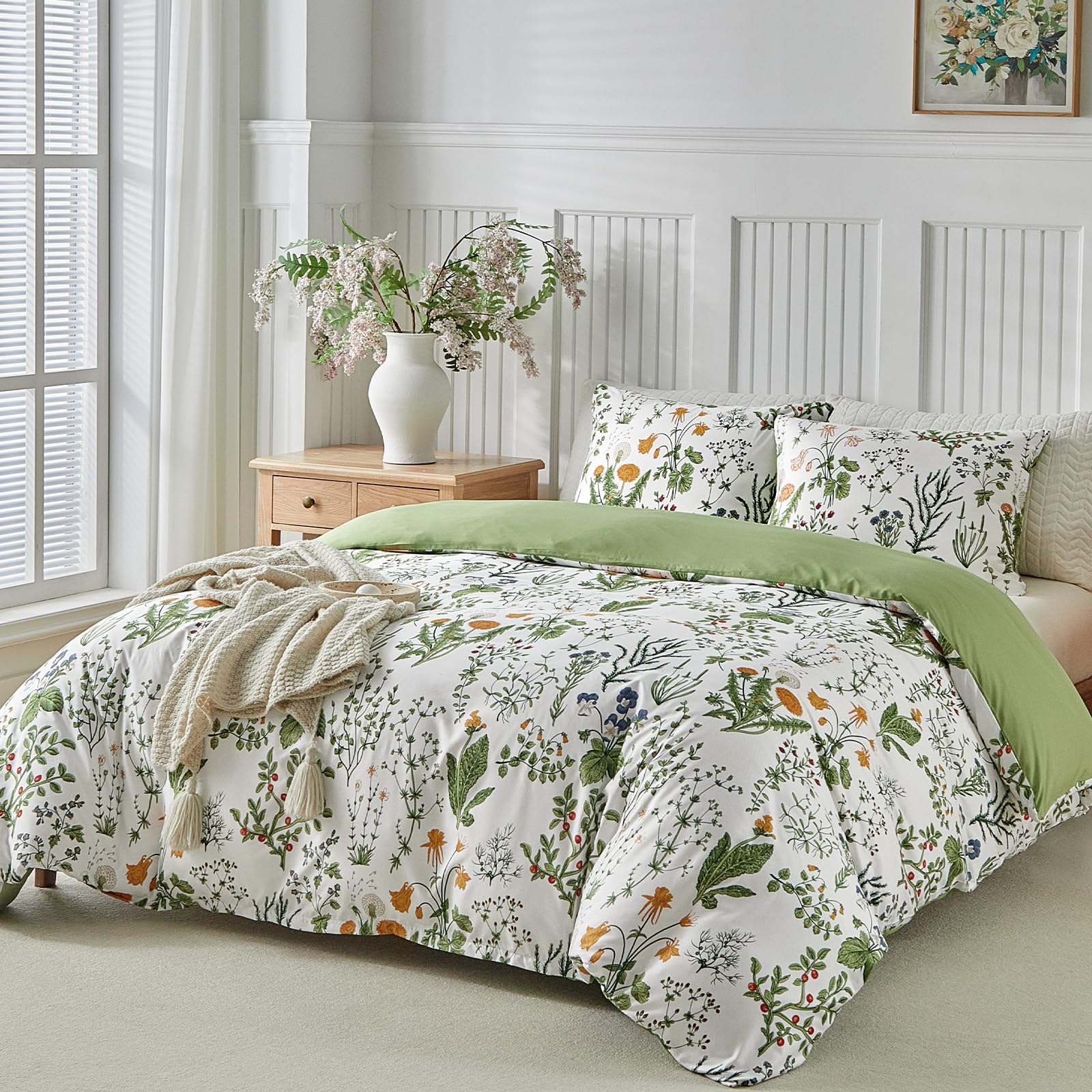 Tokokimo Double Duvet Cover Set Floral Bedding - Orange Flowers Print White Double Duvet Set (1x Quilt Cover, 2x Pillowcases) Soft Microfiber White Bedding 200x200 cm — image 1