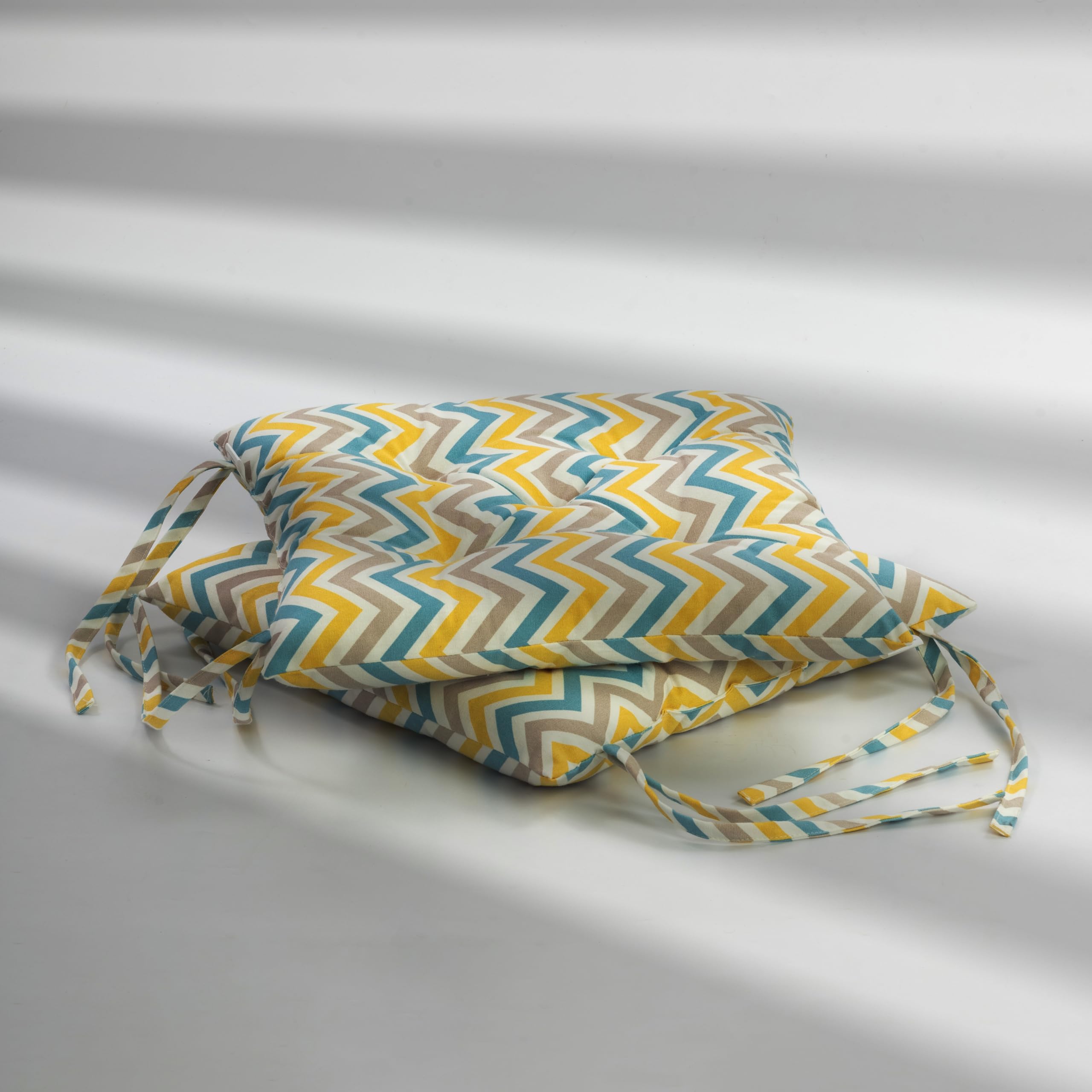 ESSAN Chair Pad Cushion 40 x 40 x 4 CM (Pack of 6)|Chair Cushion Pad|Chair Cushion Square Chair Pad Zig Zag Off-White (Printed)