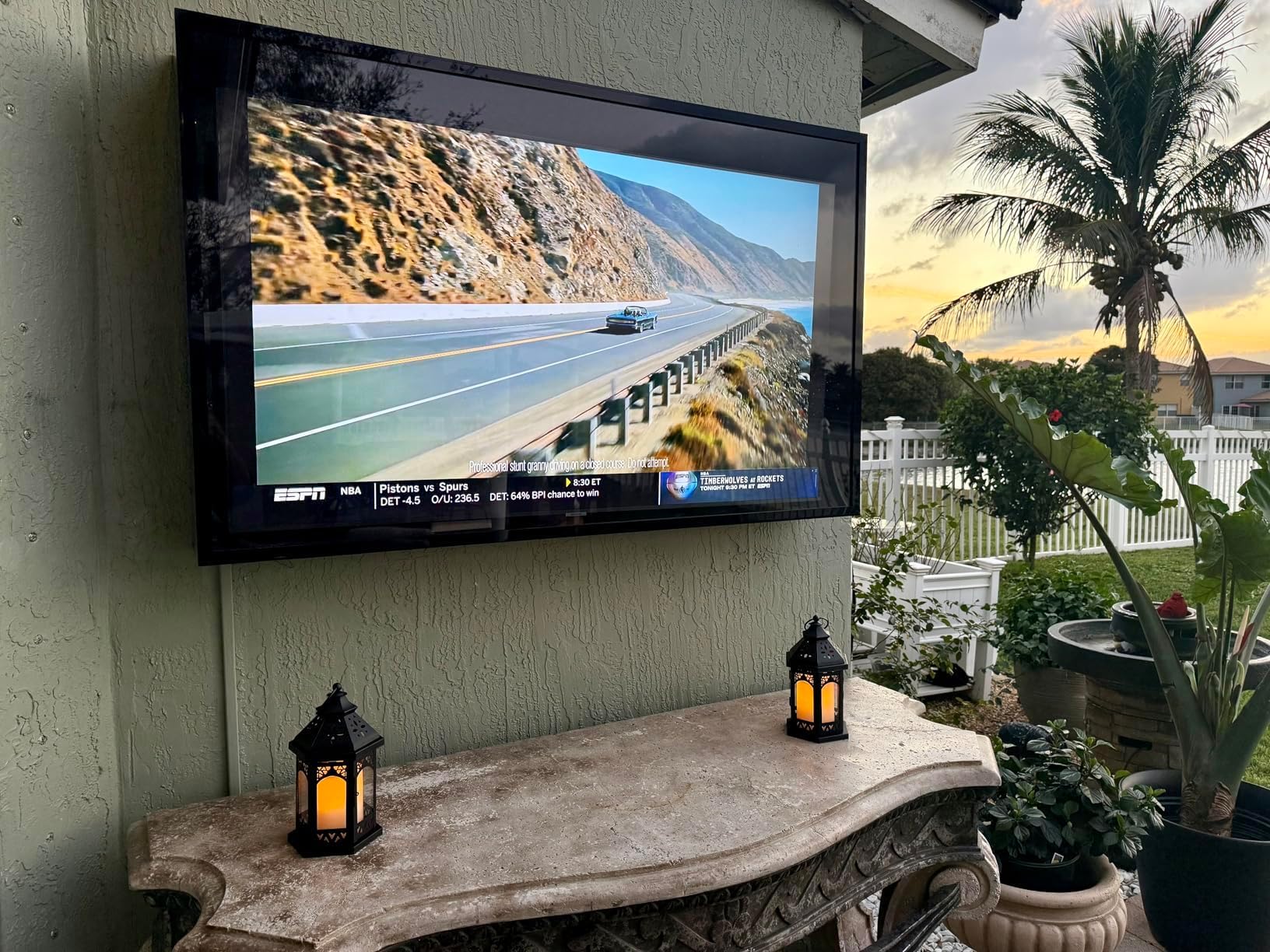 Outdoor TV Clear Cover Weatherproof Hard Cover Protection for Outside Television, Waterproof for Outside Flat Screen 70-75 inch TV, TV bracket is not in the same package but shipped separately