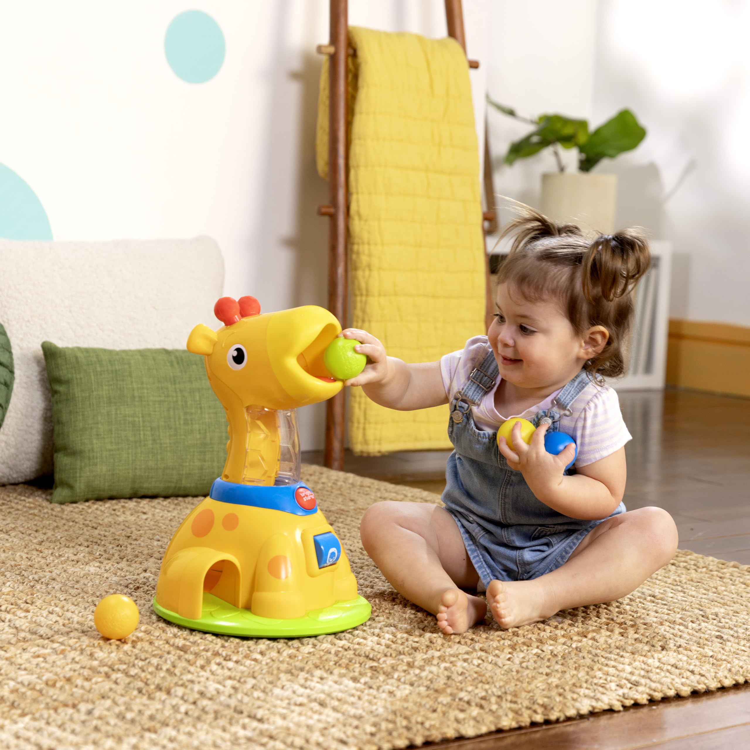 Bright Starts Zabawka Spinnin' Spots Giraffe Ball Play dla umiejętności motorycznych i skutków przyczynowych, +6 miesięcy, unisex, piłka do raczkowania i ścigania - wielokolorowa