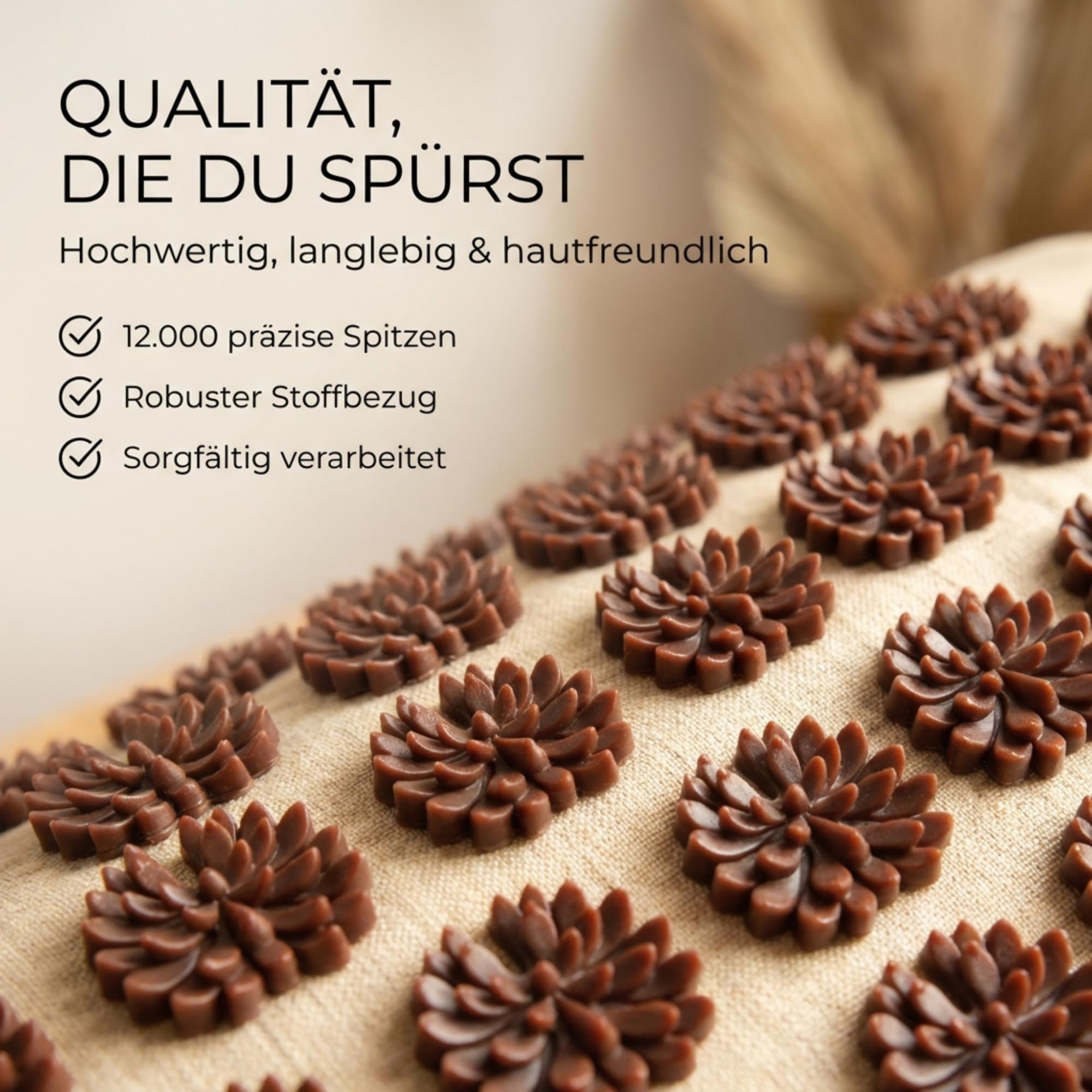 Tappetino di Agopressione Premium 6 in 1 - Edizione Sandstone | Massaggio schiena e cervicale contro stress e tensioni | Con cuscino, tappetino extra, palla da massaggio e borsa | Senti la differenza