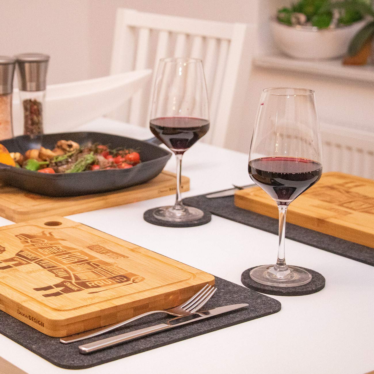 DuneDesign Juego de 4 Tablas de Bambú Macizo para Bistec - 33x23x2cm Tabla de Cortar con Ranura de Jugo